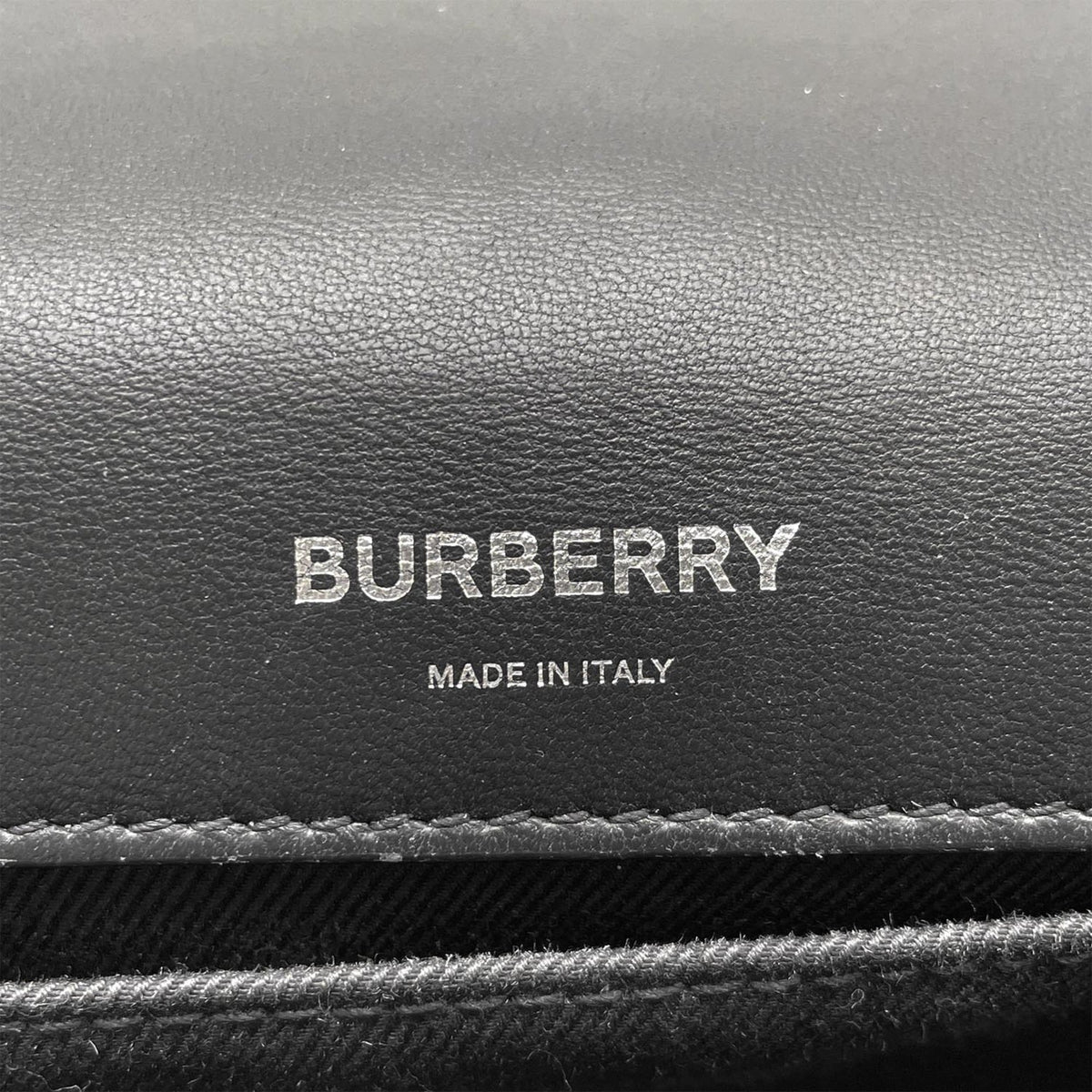 Burberry Black Silver Leather Shoulder Bag (Pre-Owned)