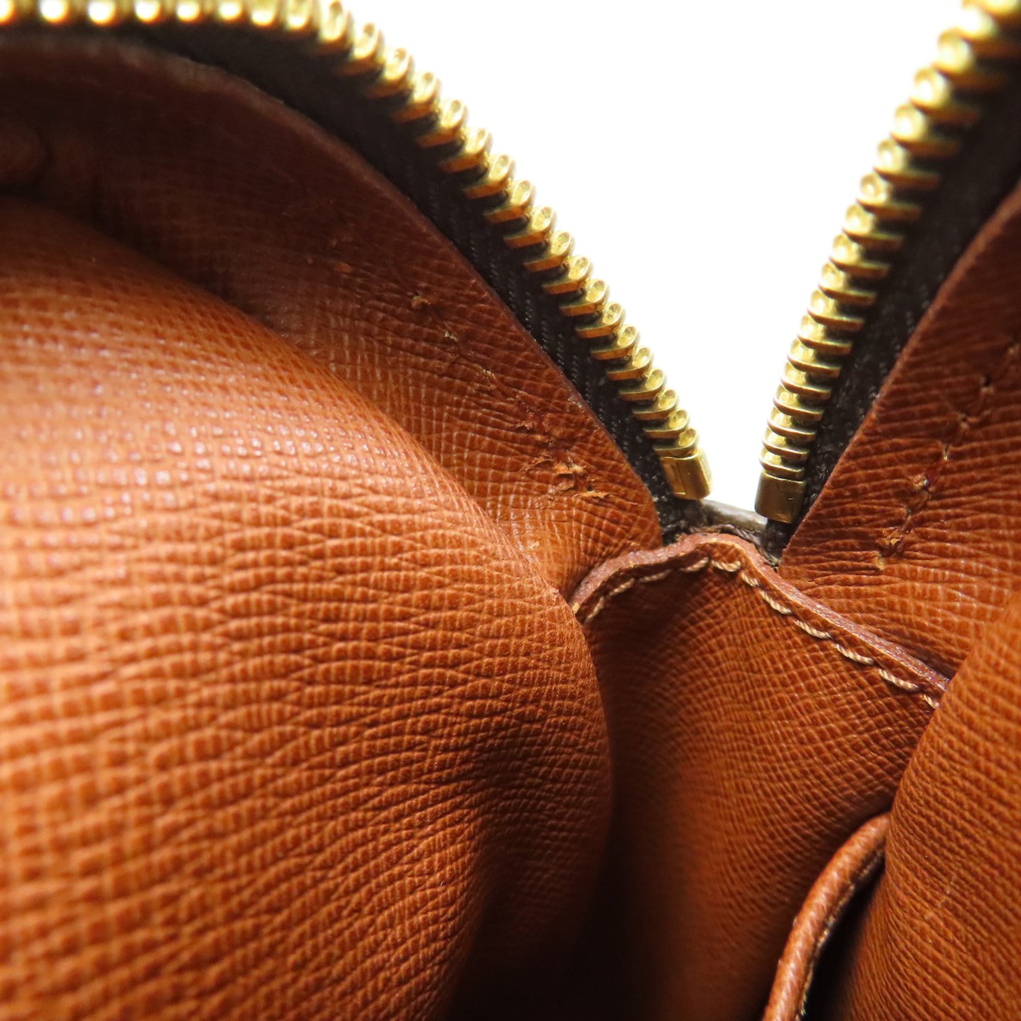Louis Vuitton Brown Monogram Monogram Canvas Shoulder Bag (Pre-Owned)