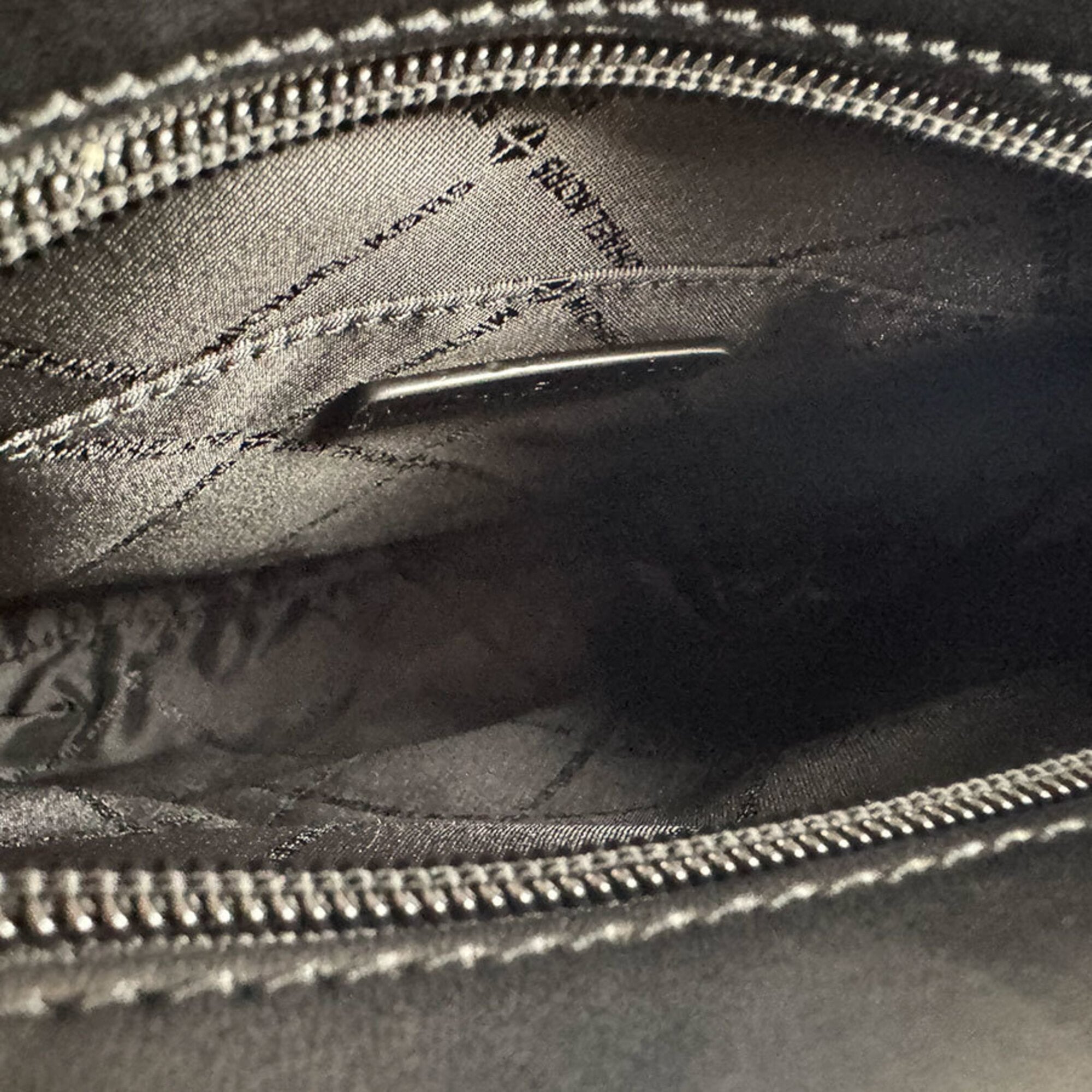 Michael Kors Black Silver Coated Canvas Leather Shoulder Bag (Pre-Owned)