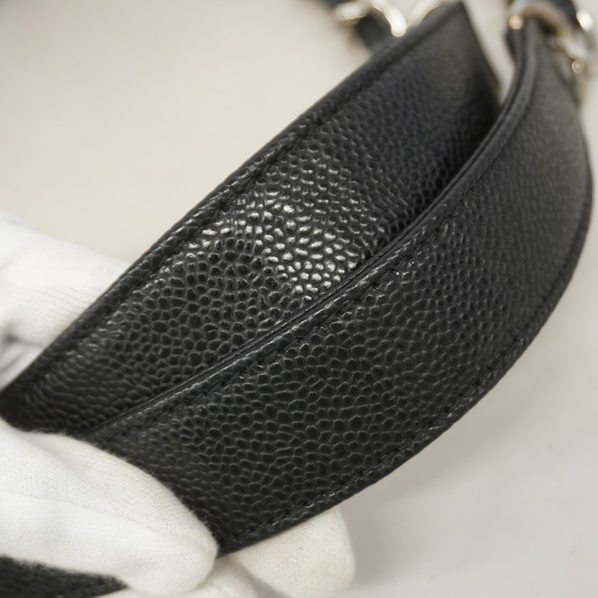 Chanel Black Grained Calfskin Tote Bag (Pre-Owned)