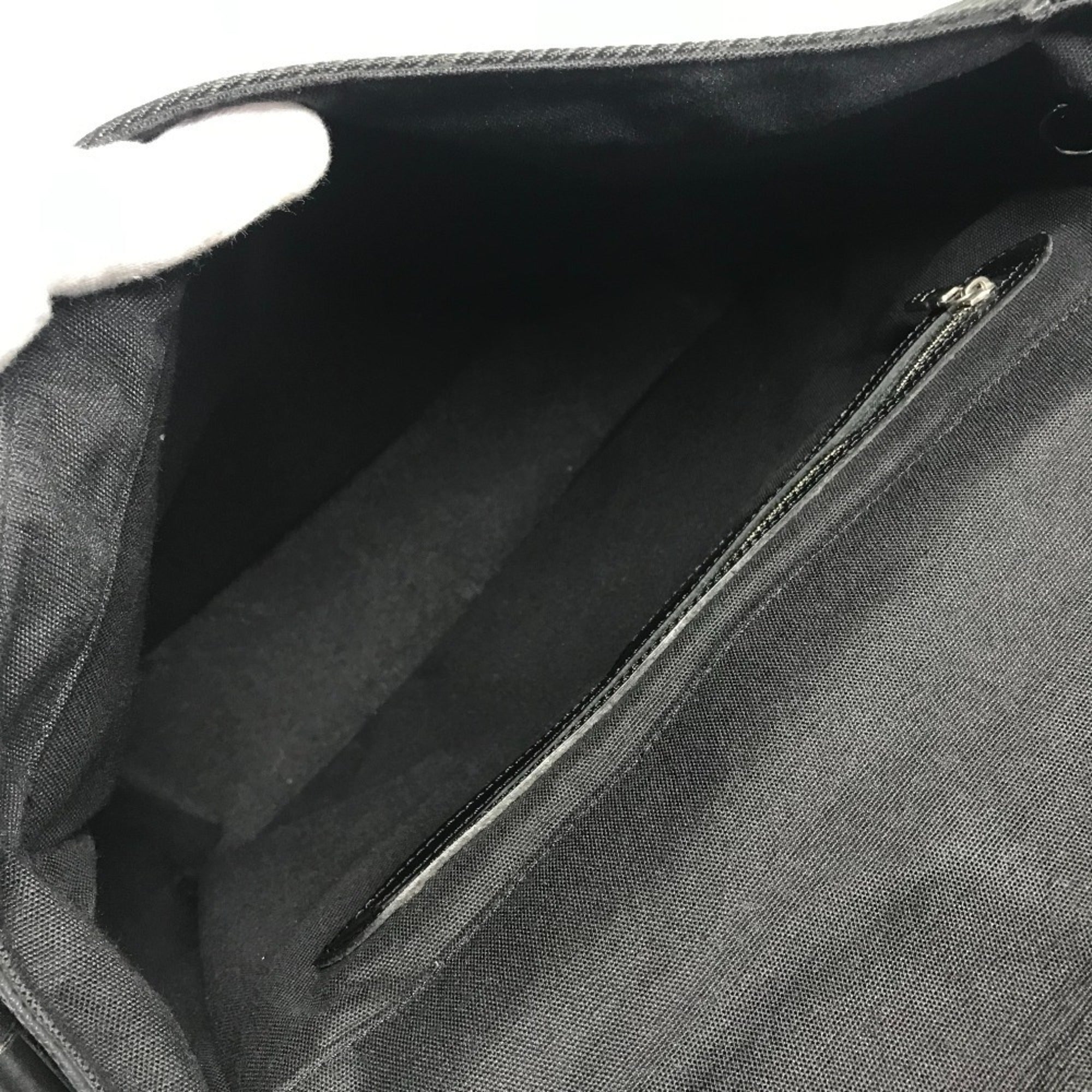 Louis Vuitton Black Khaki Taiga Leather Messenger Bag Shoulder Bag (Pre-Owned)