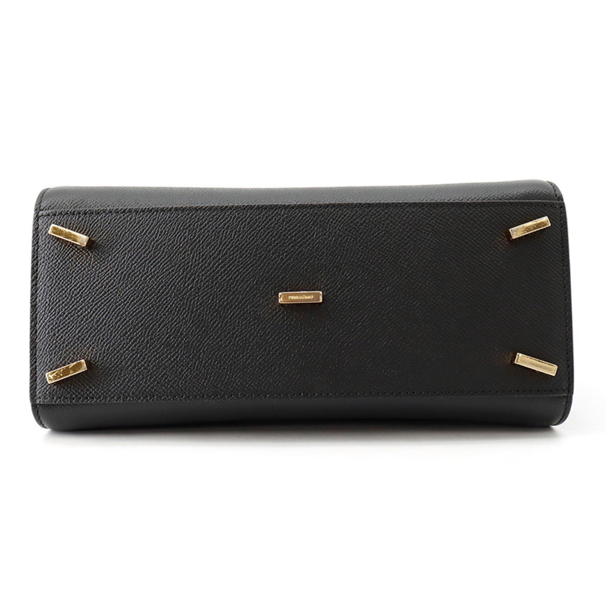 Salvatore Ferragamo Black Leather Handbag (Pre-Owned)