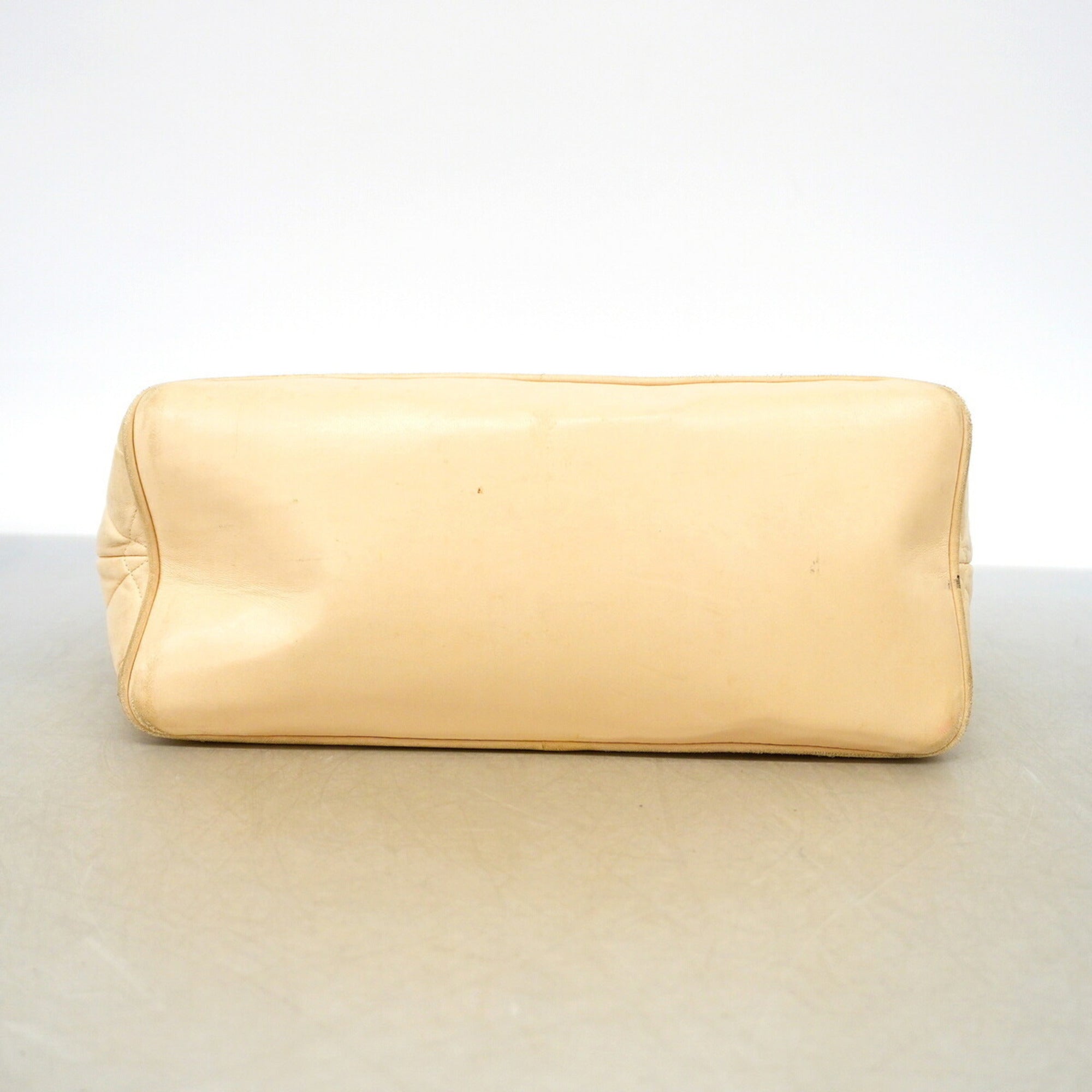 Chanel Beige Leather Tote Bag (Pre-Owned)