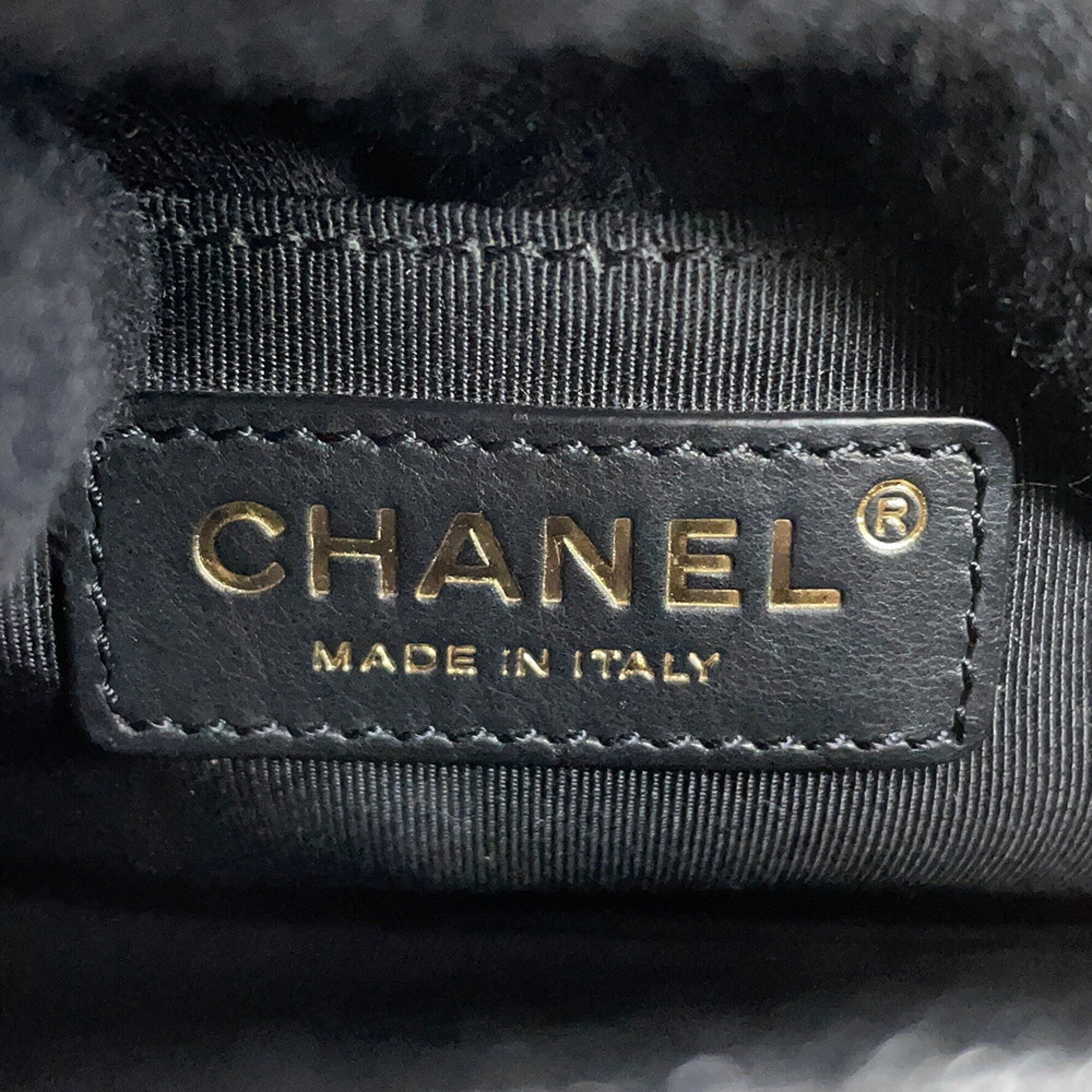 Chanel Black Leather Handbag Shoulder Bag (Pre-Owned)