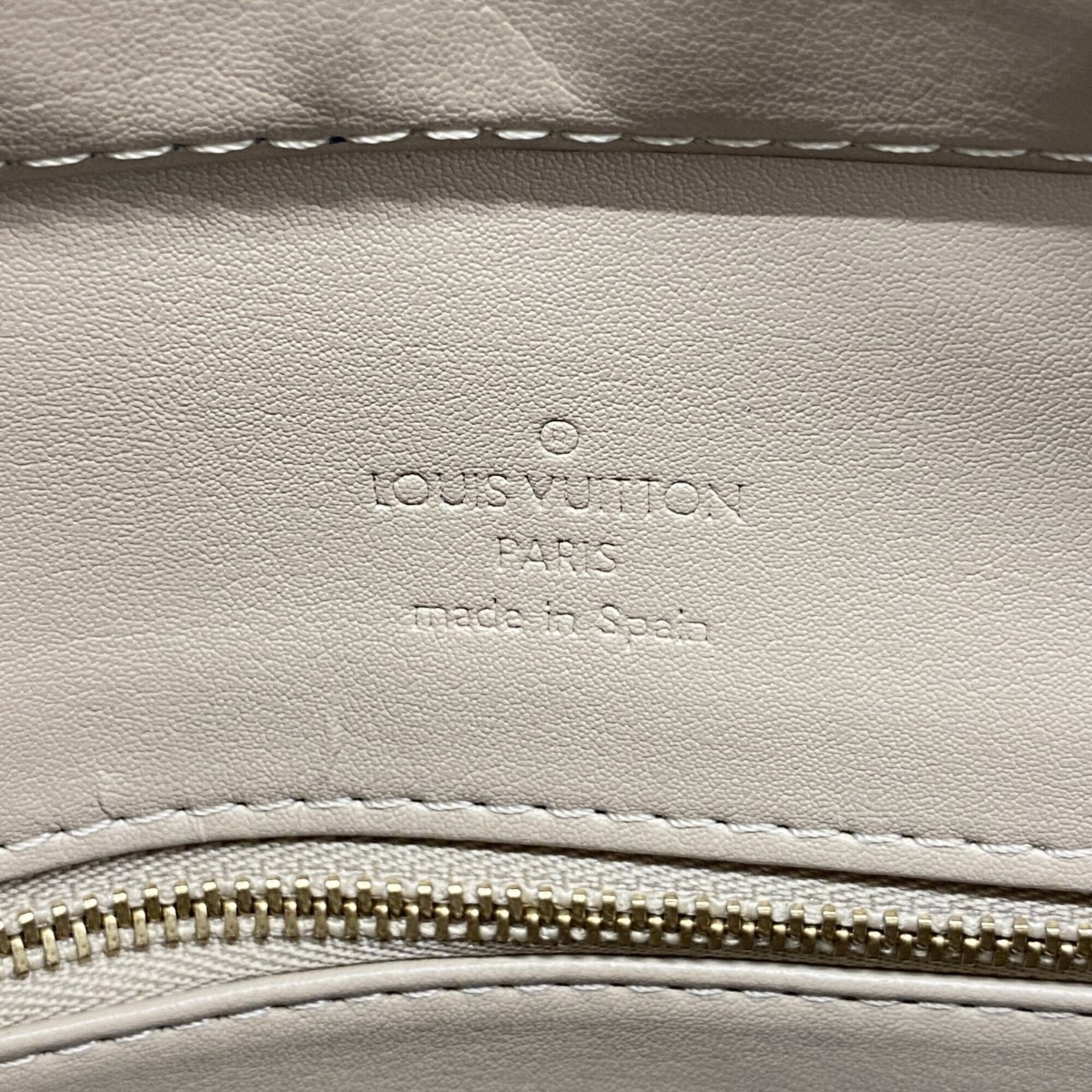 Louis Vuitton Beige Tote Bag (Pre-Owned)