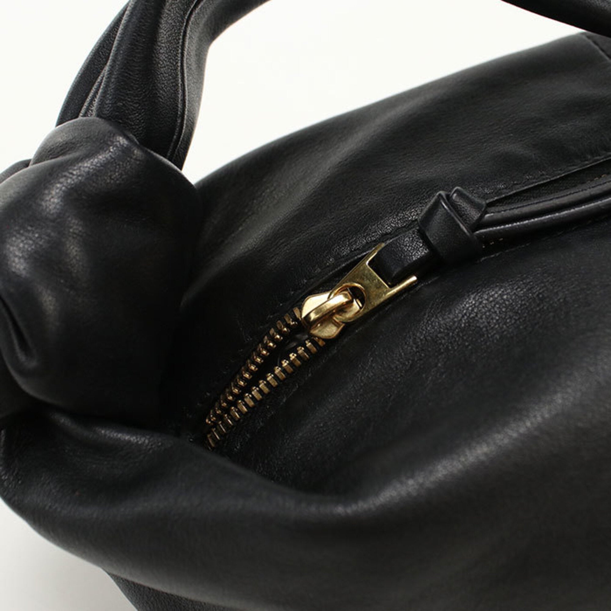 Bottega Veneta Black Leather Handbag (Pre-Owned)