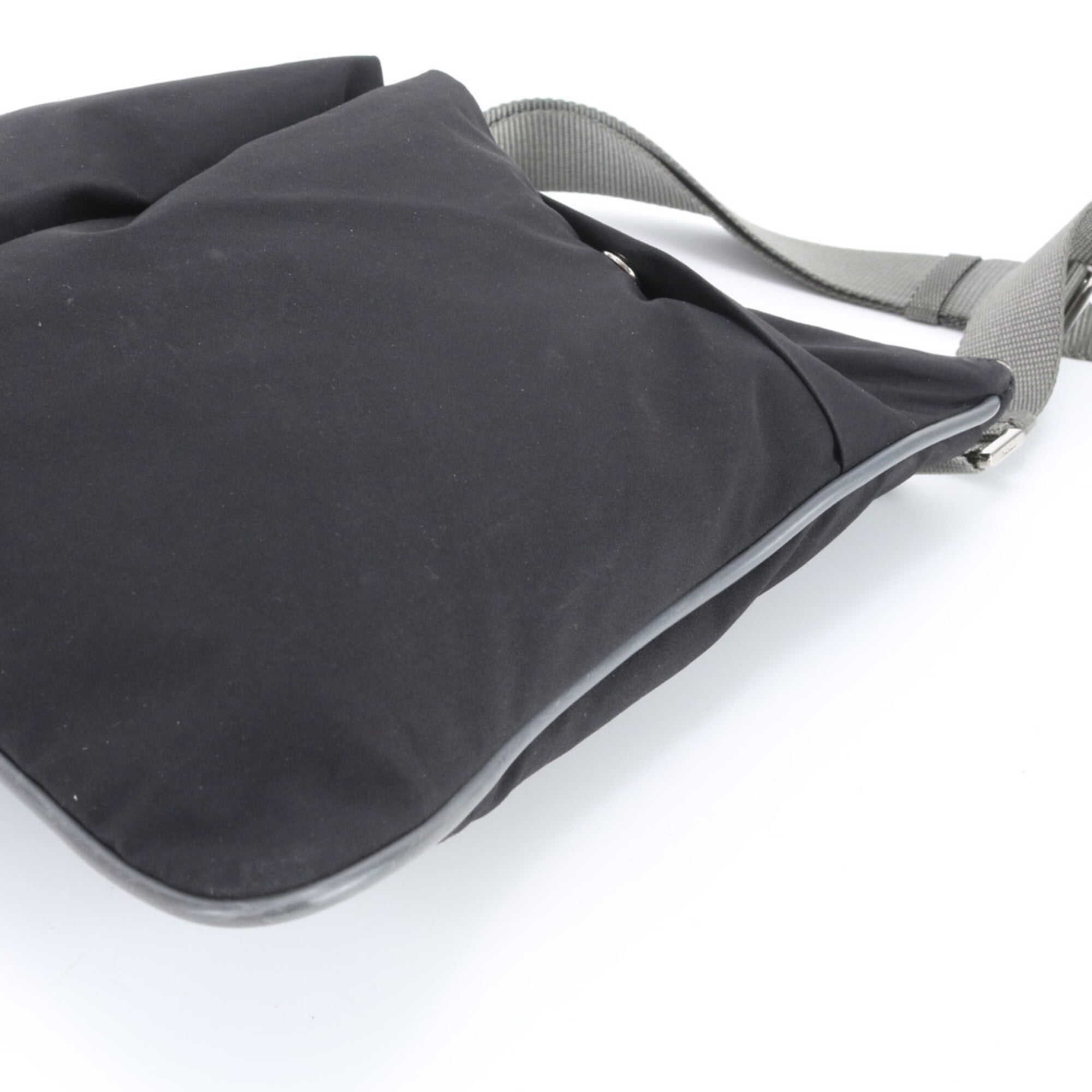 Pradasports Black Gray Leather Nylon Shoulder Bag (Pre-Owned)
