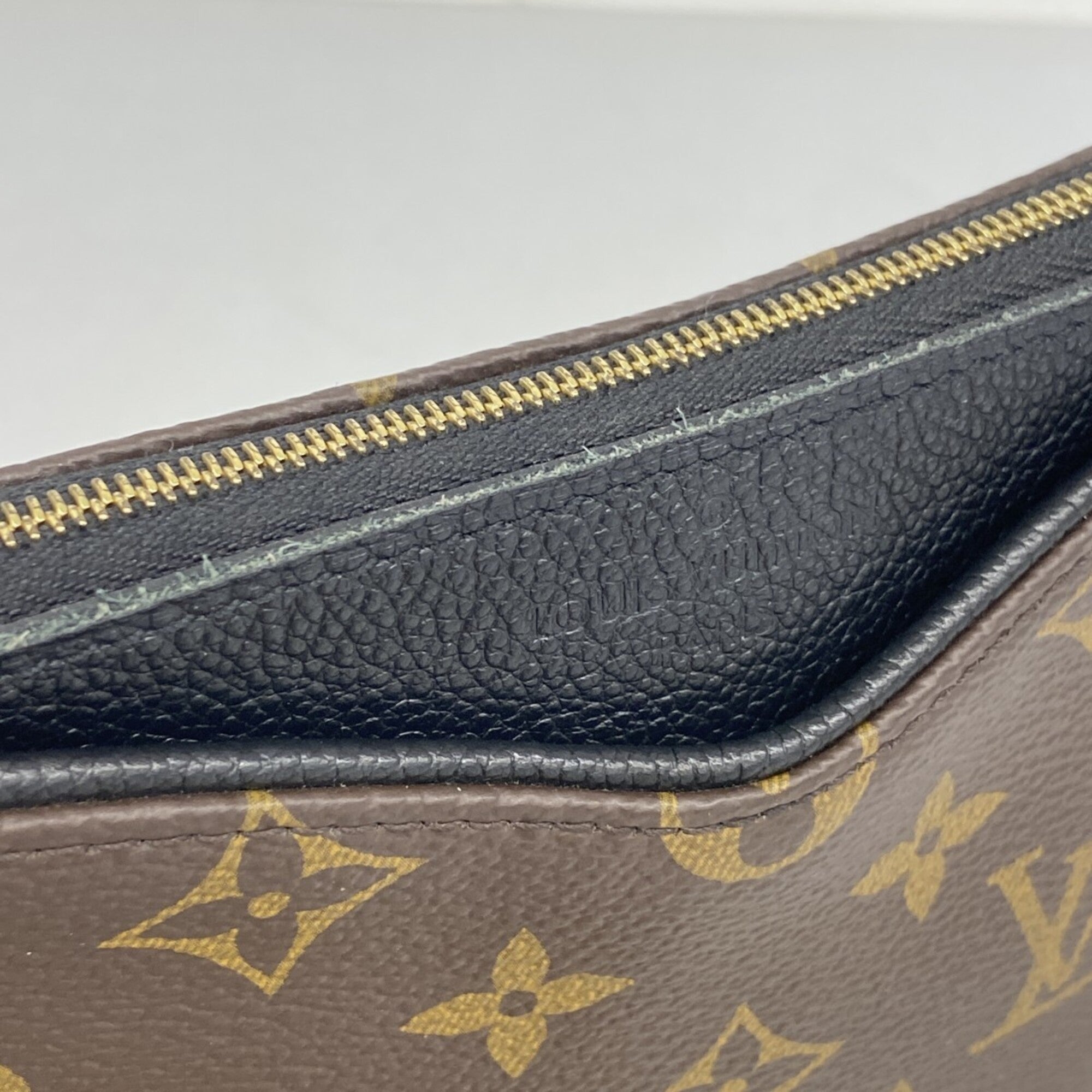 Louis Vuitton Brown Noir Handbag (Pre-Owned)