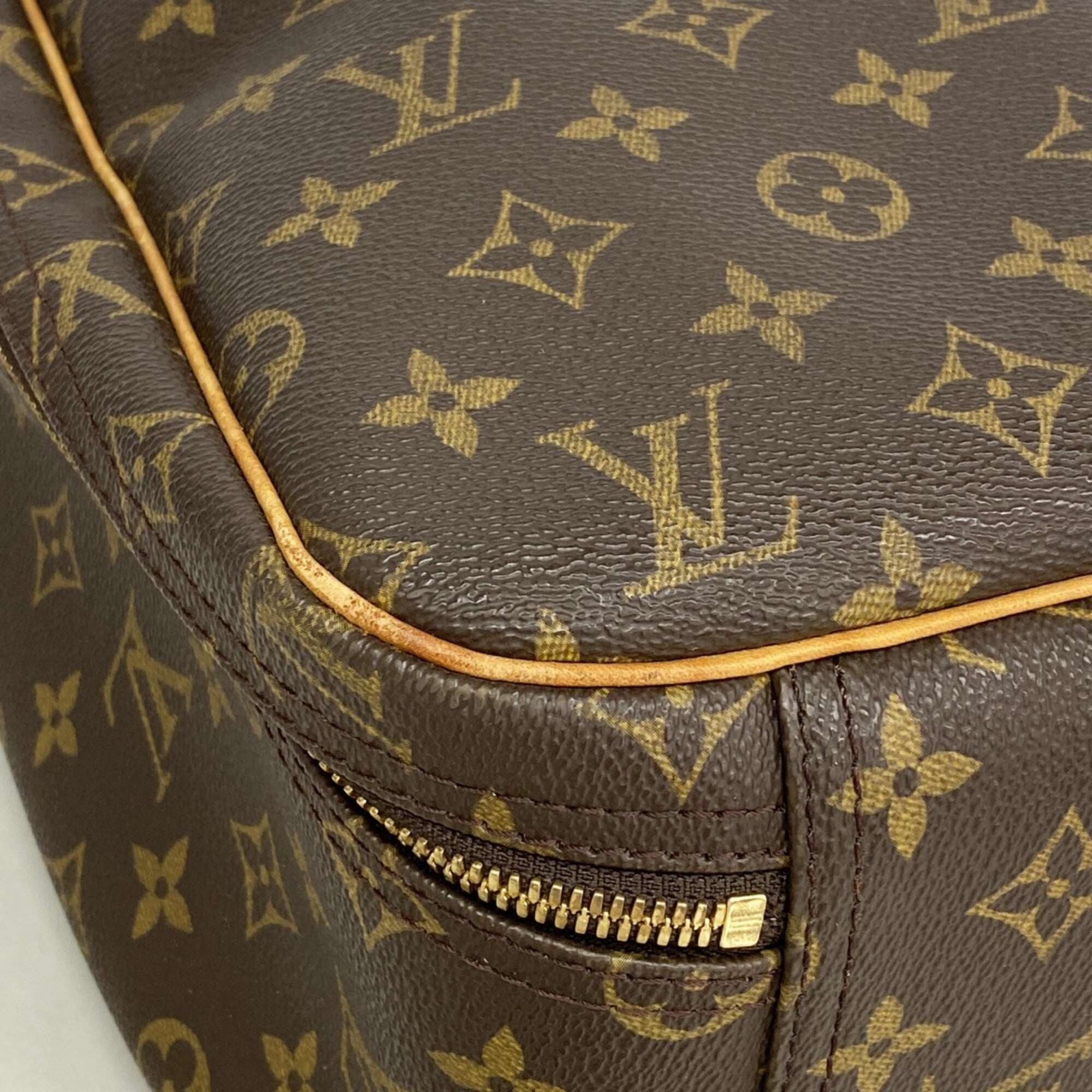 Louis Vuitton Brown Handbag (Pre-Owned)