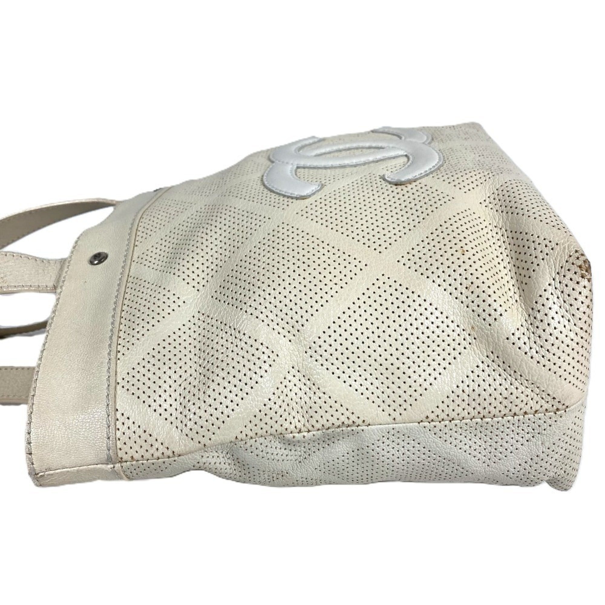 Chanel Ivory Leather Handbag Tote Bag (Pre-Owned)