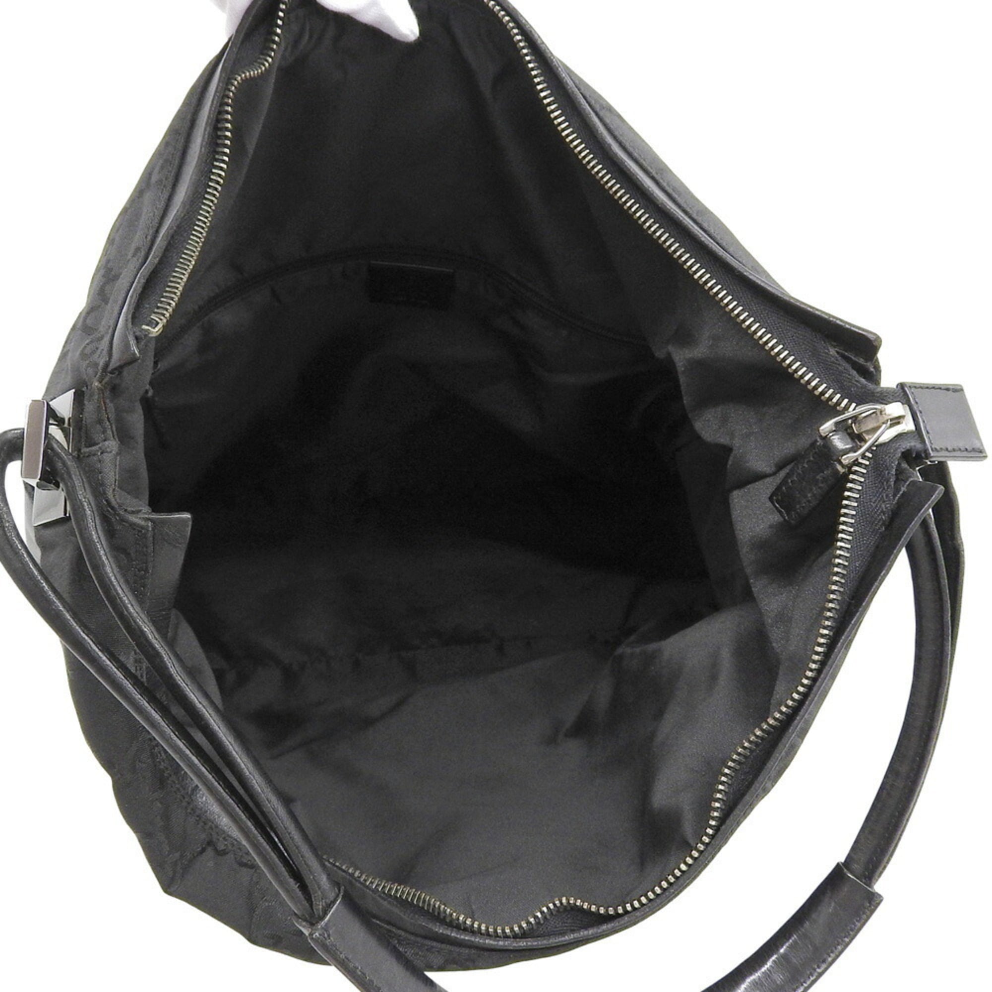 Gucci Black Nylon Leather Shoulder Bag (Pre-Owned)