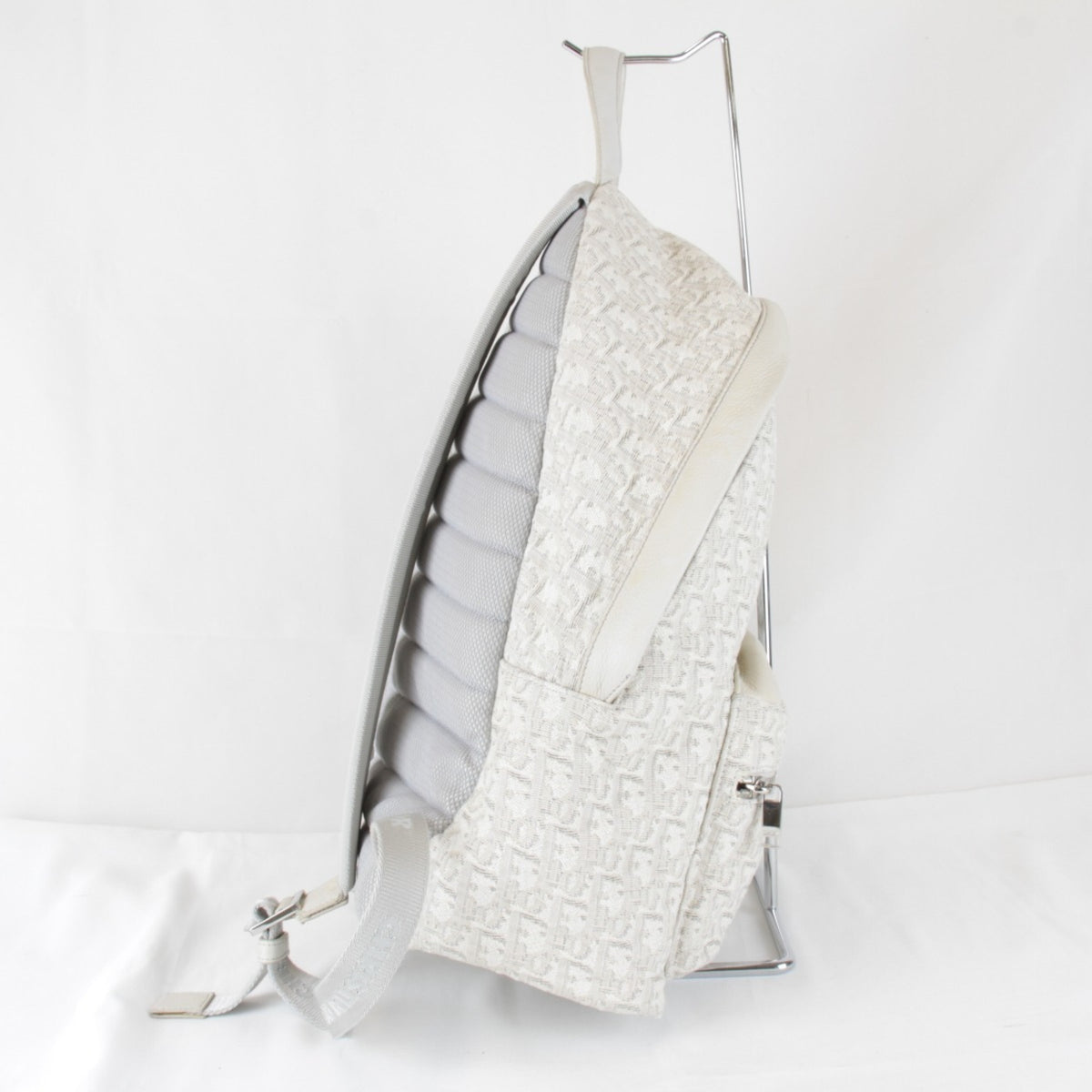 Christian Dior White Canvas Leather Backpack (Pre-Owned)