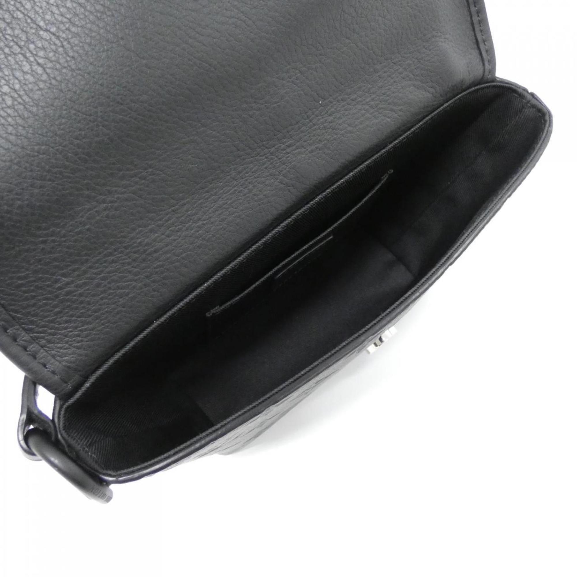 Louis Vuitton Black Leather Shoulder Bag (Pre-Owned)