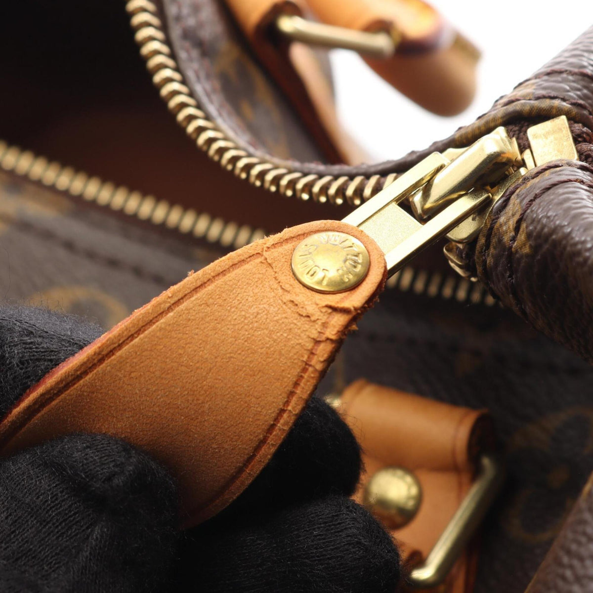Louis Vuitton Brown Monogram Leather Handbag (Pre-Owned)