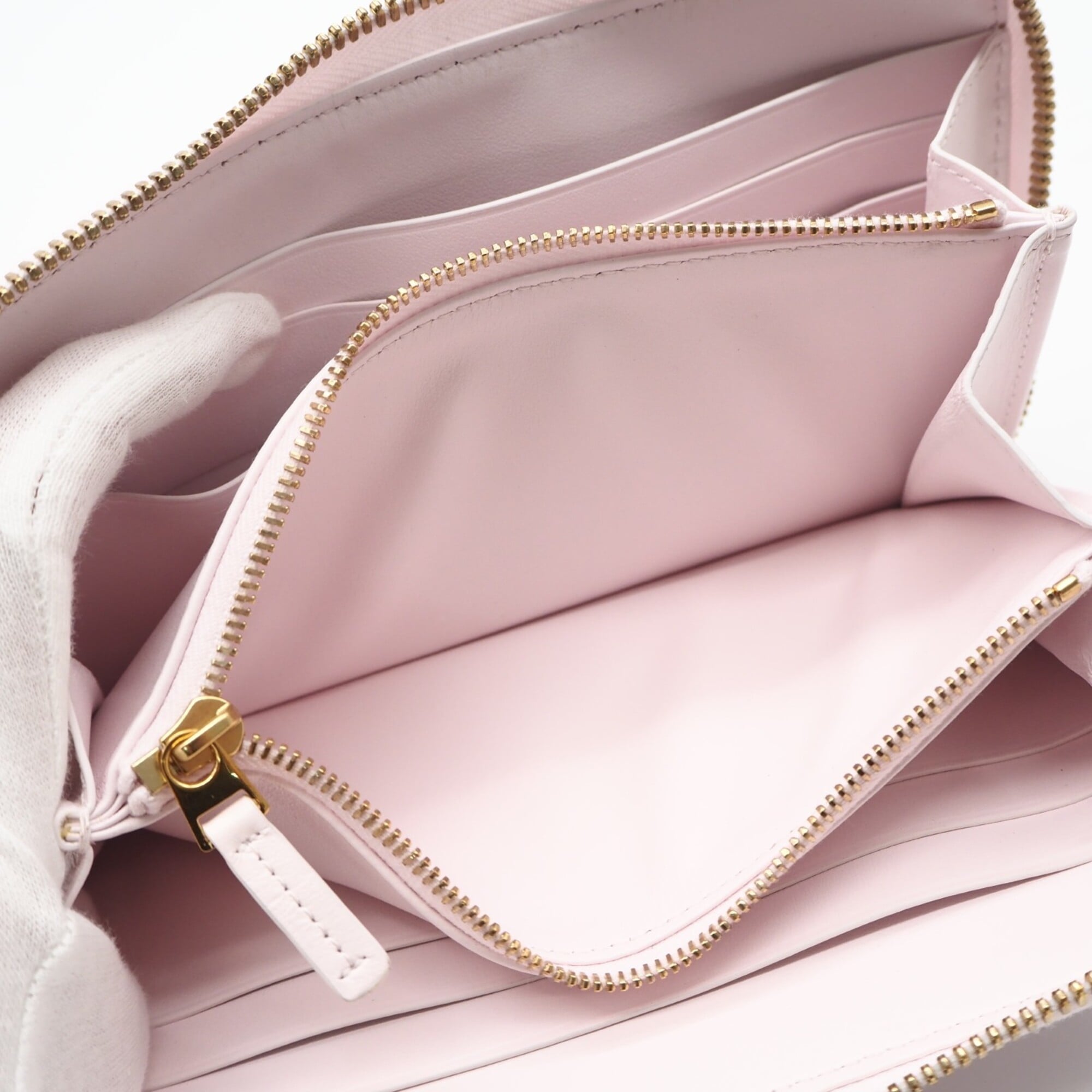 Bottega Veneta Intrecciato Pink Leather Long Wallet (Bi-Fold) (Pre-Owned)