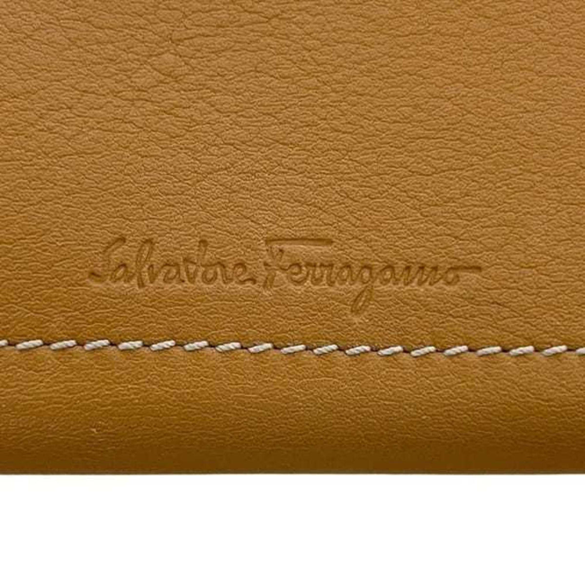 Salvatore Ferragamo Brown Camel Leather Wallet (Bi-Fold) (Pre-Owned)