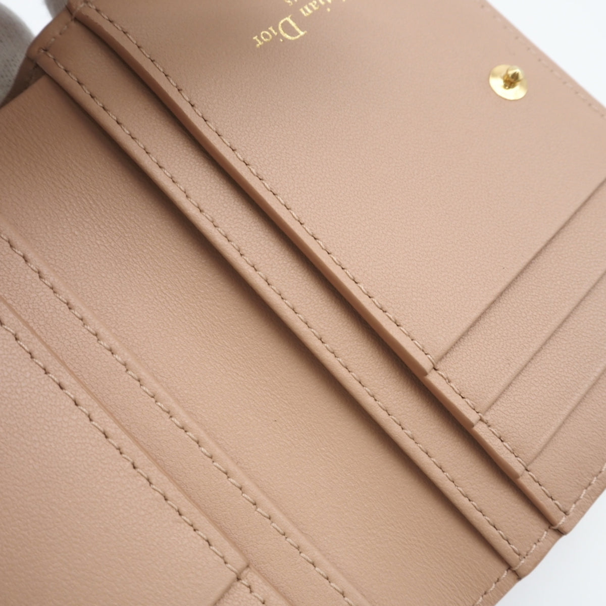 Christian Dior Pink Beige Leather Wallet (Bi-Fold) (Pre-Owned)