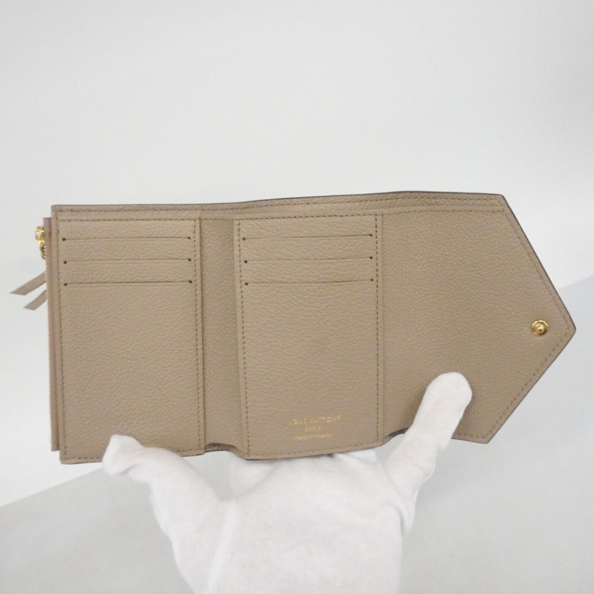 Louis Vuitton Cream Tourterelle Wallet (Tri-Fold) (Pre-Owned)