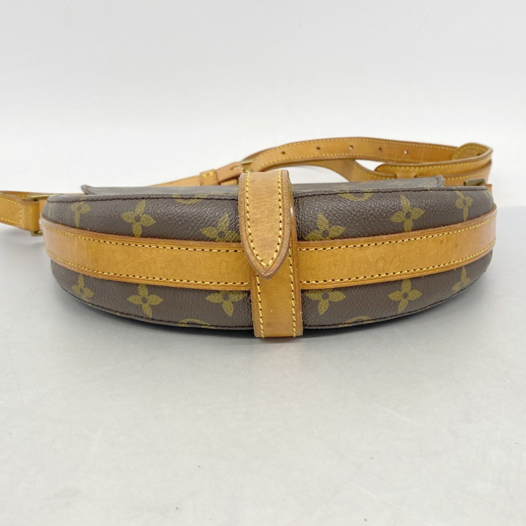 Louis Vuitton Brown Shoulder Bag (Pre-Owned)