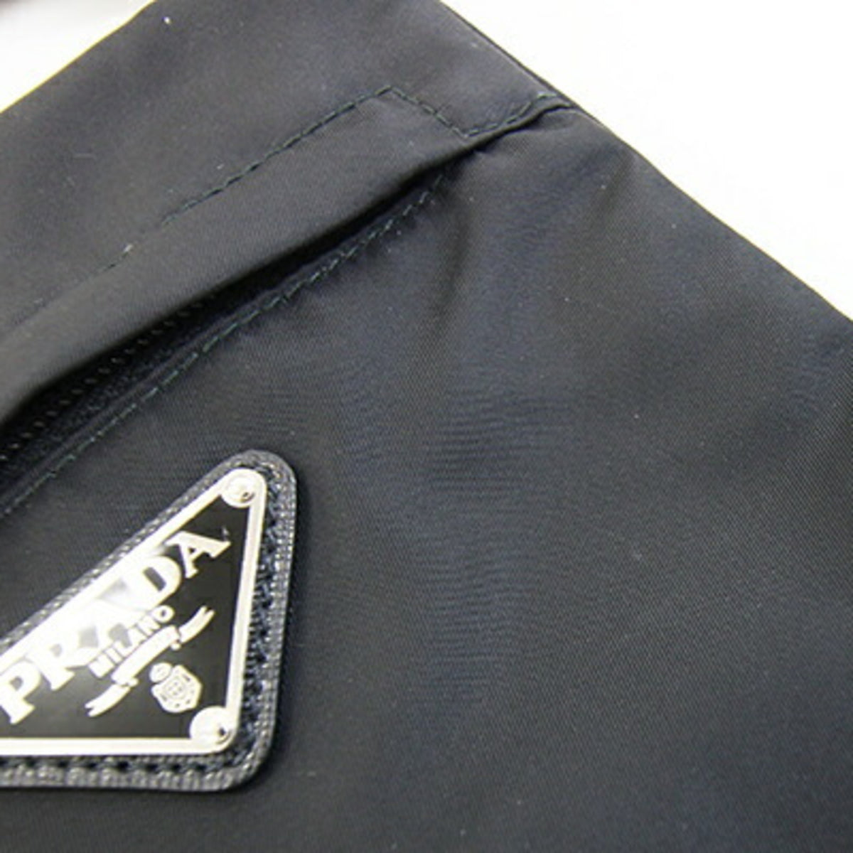 Prada Black Nylon Pochette Shoulder Bag (Pre-Owned)