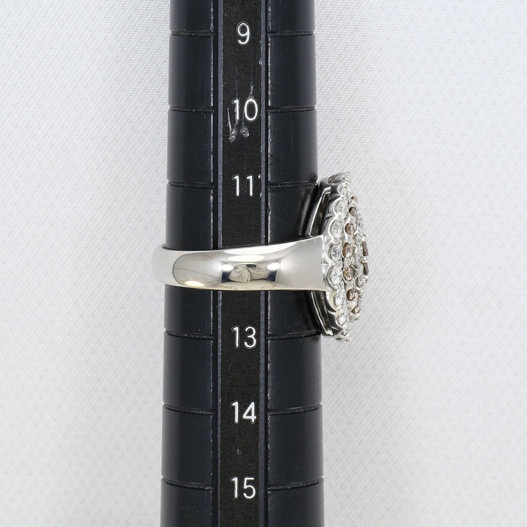 Unbranded Brown White Gold White Gold (18K) Band Ring (Pre-Owned)