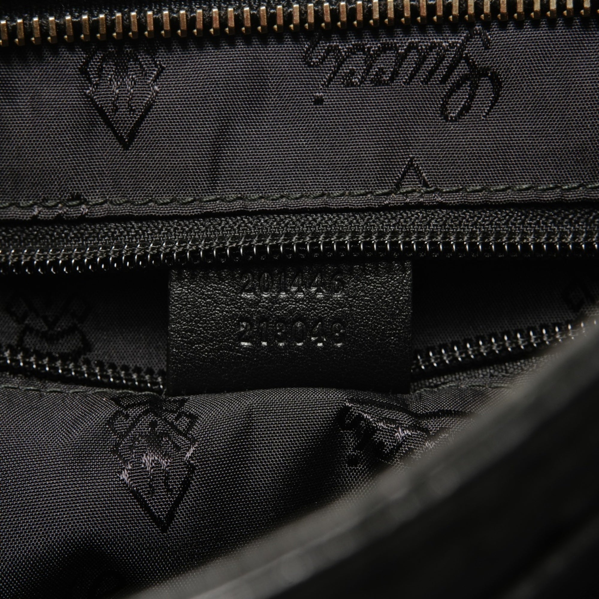 Gucci Black Shoulder Bag (Pre-Owned)