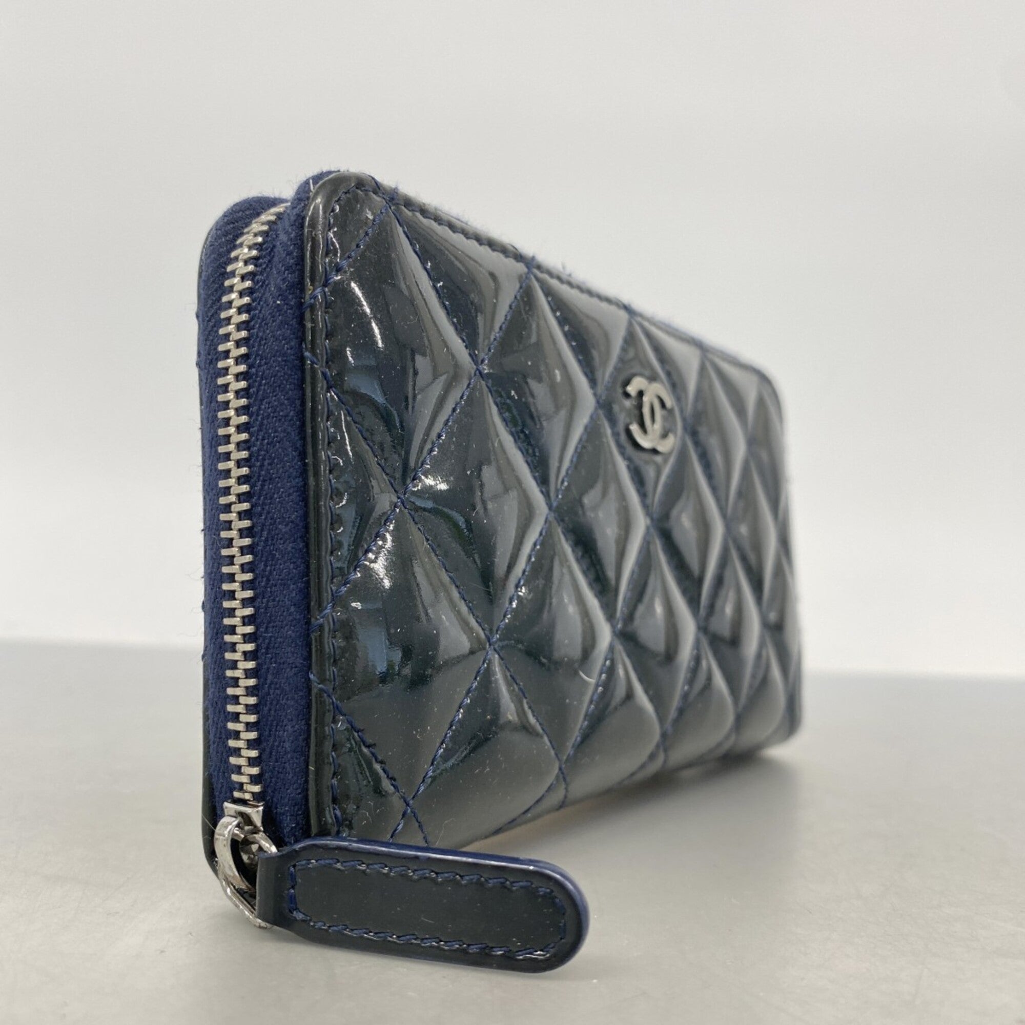Chanel Navy Patent Leather Coin Purse/Coin Case (Pre-Owned)