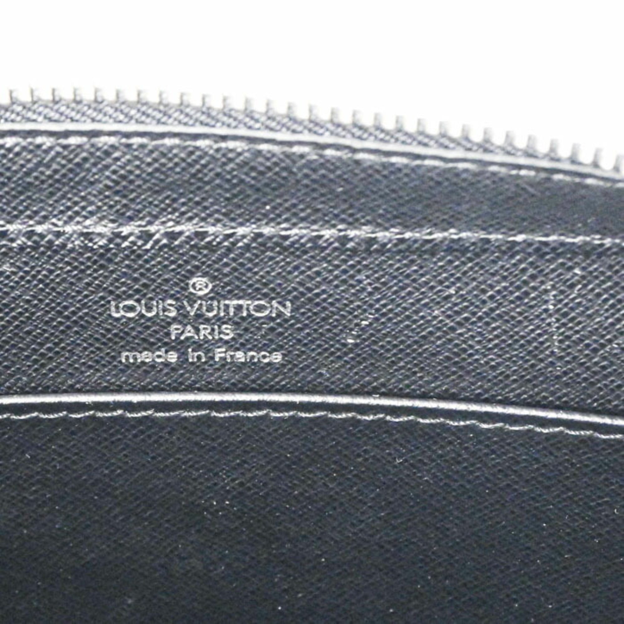 Louis Vuitton Ardoise Black Taiga Leather Clutch Bag (Pre-Owned)