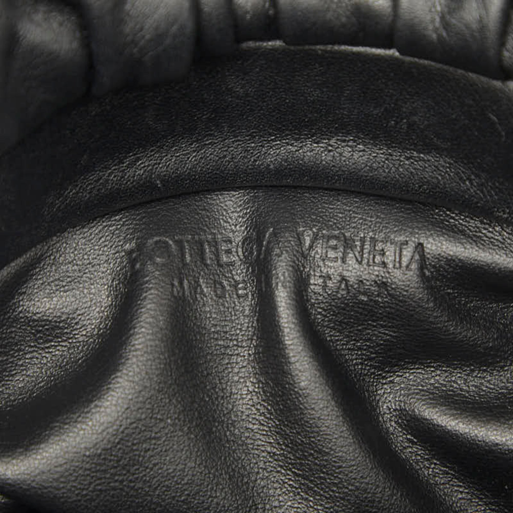 Bottega Veneta Black Leather Clutch Bag Handbag (Pre-Owned)