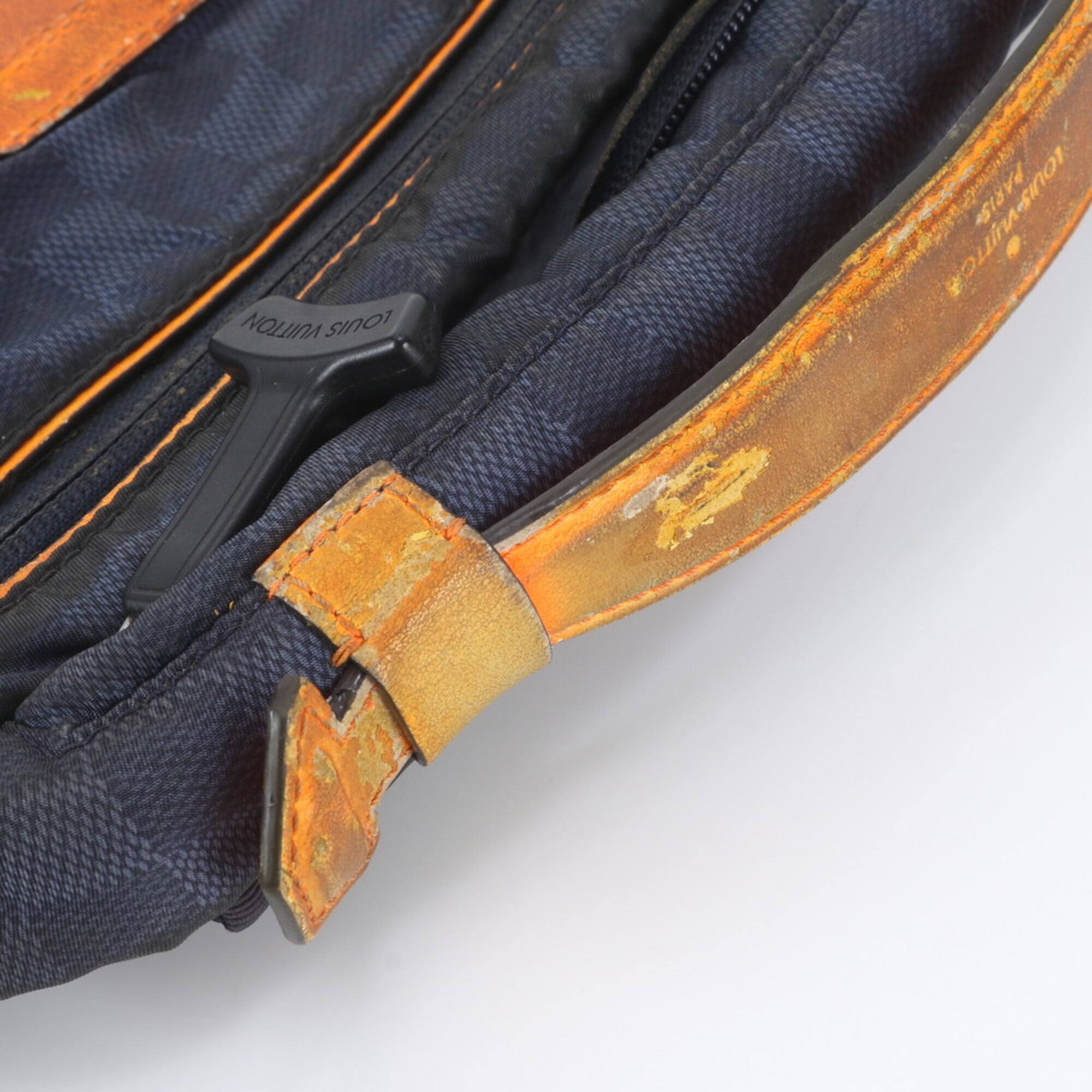 Louis Vuitton Navy Leather Nylon Pouch Sling Bag (Pre-Owned)