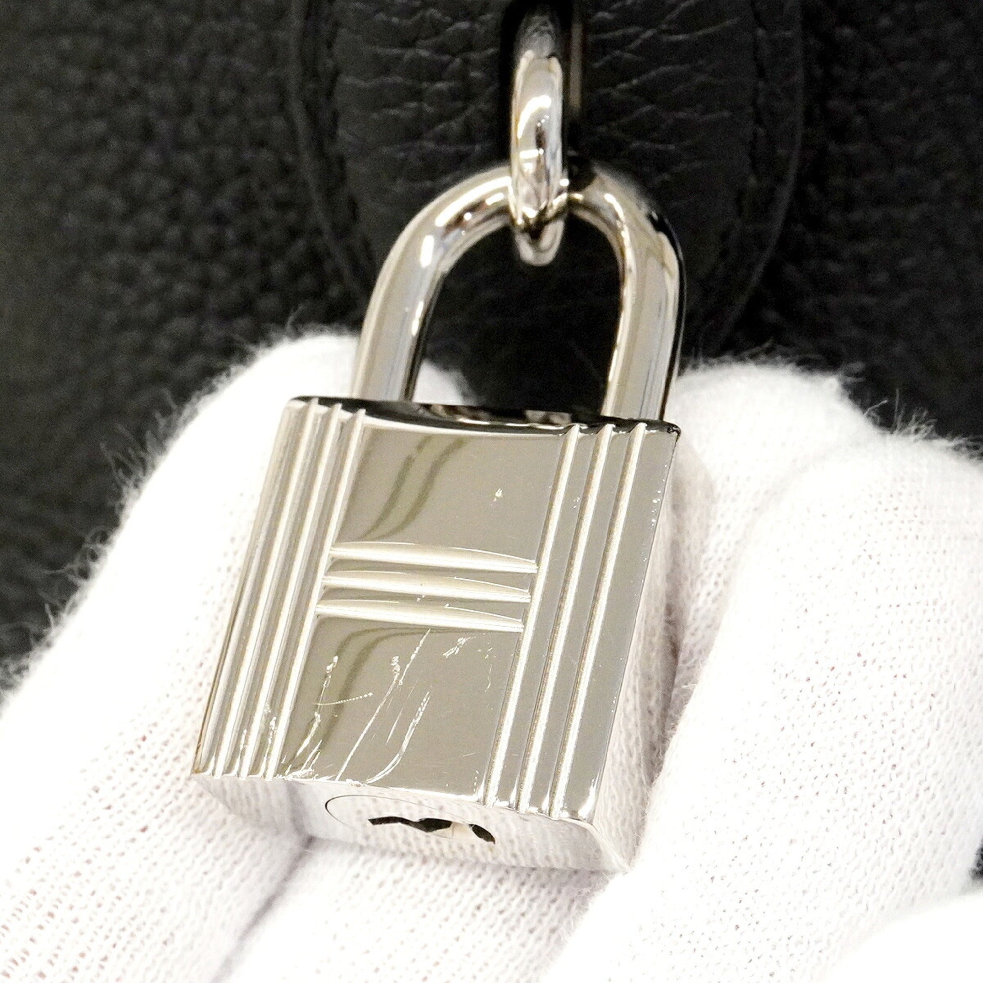 Hermes Black Togo Leather Shoulder Bag (Pre-Owned)
