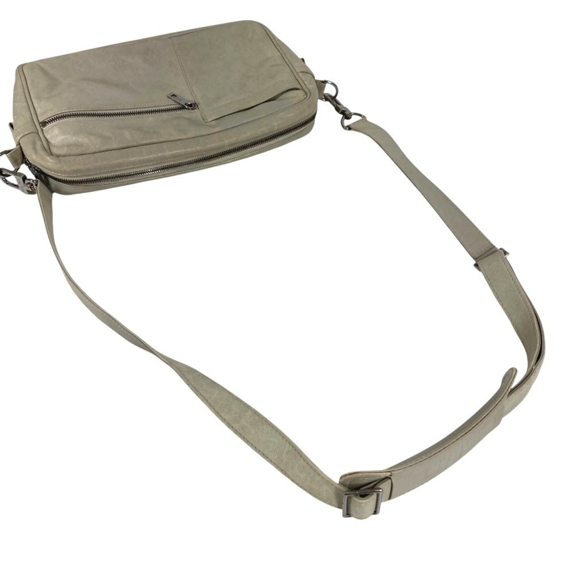 Louis Vuitton Light Gray Leather Pochette Shoulder Bag (Pre-Owned)
