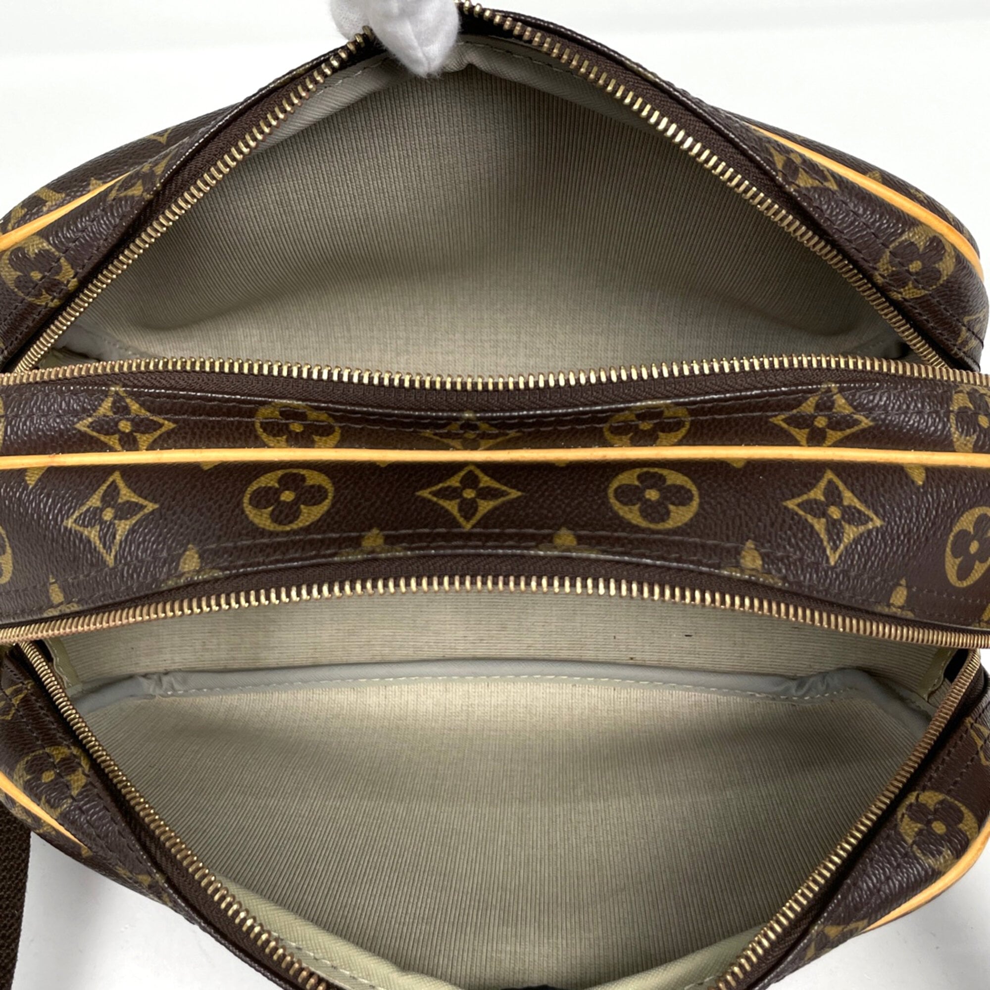Louis Vuitton Brown Monogram Monogram Shoulder Bag (Pre-Owned)