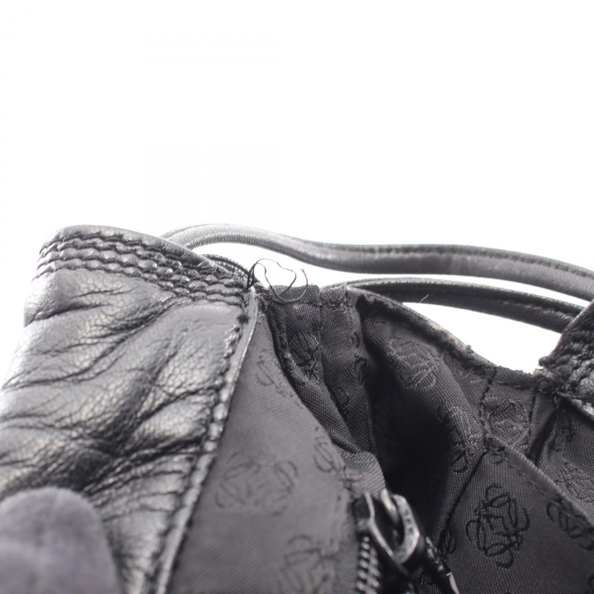 Loewe Black Leather Handbag Shoulder Bag (Pre-Owned)