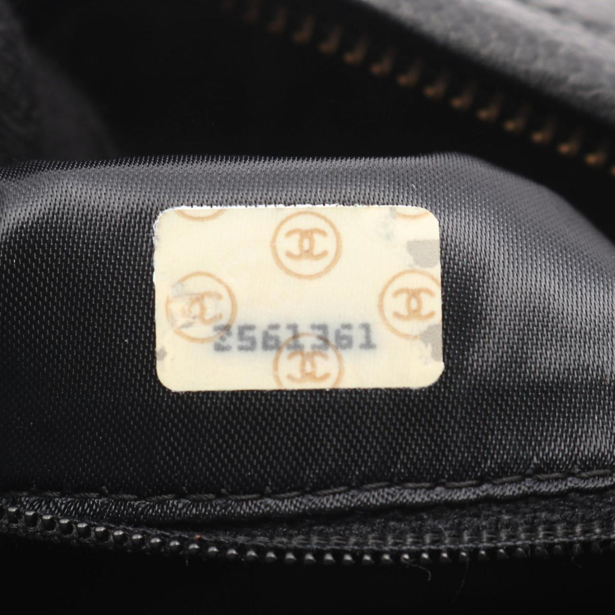 Chanel Black Leather Handbag Shoulder Bag (Pre-Owned)