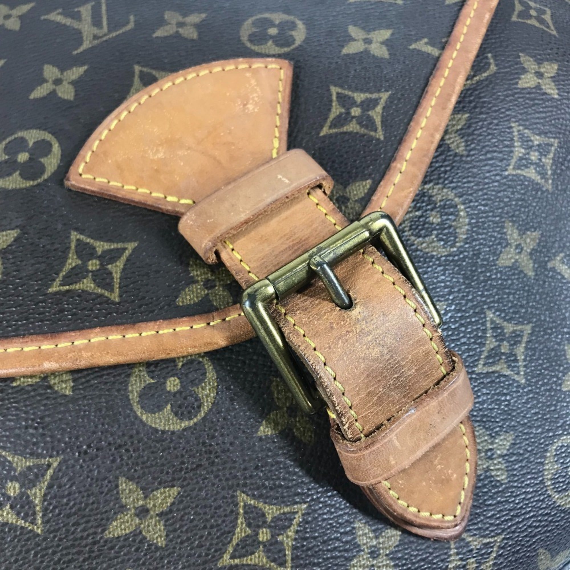 Louis Vuitton Brown Monogram Canvas Handbag Shoulder Bag (Pre-Owned)