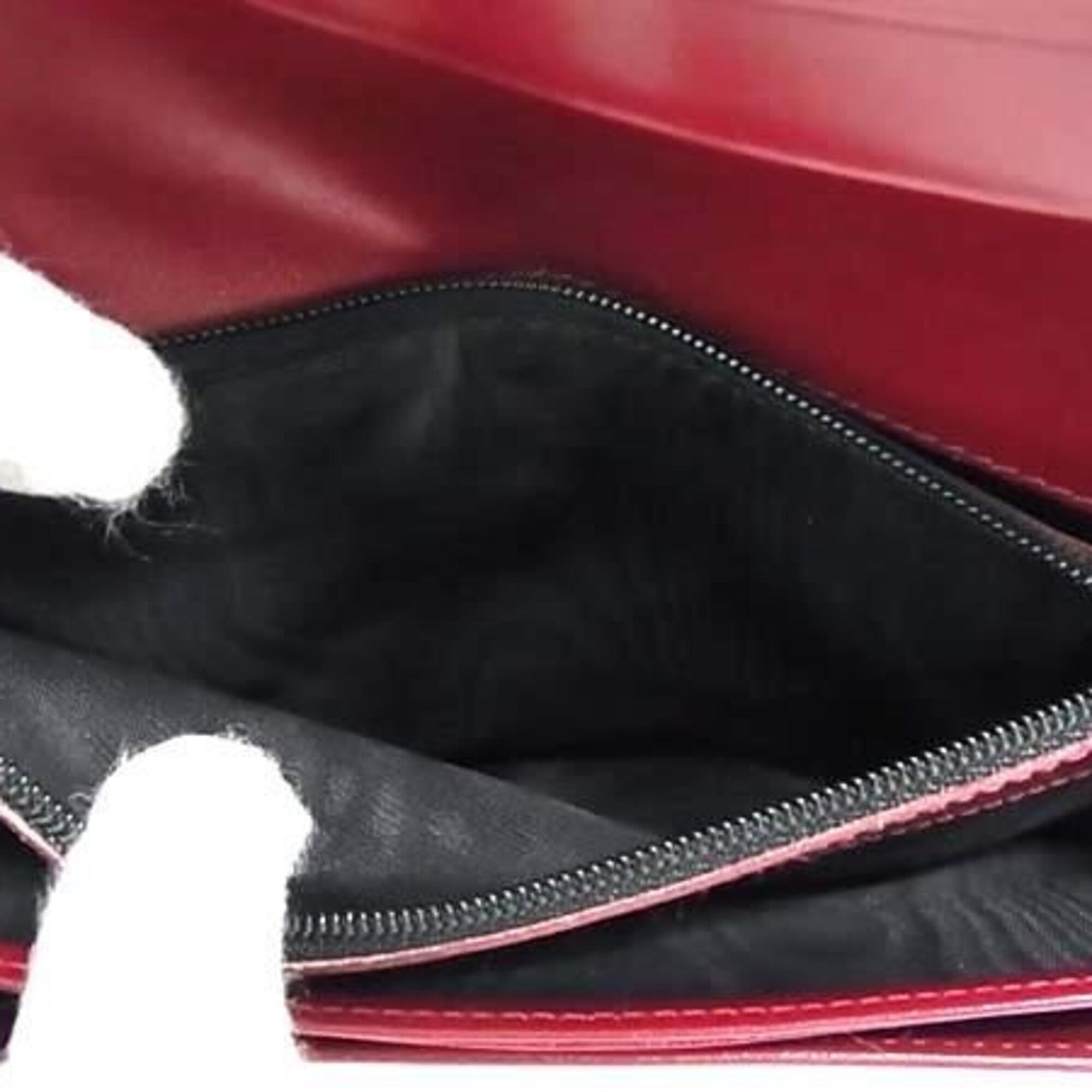 Prada Red Color Leather Long Wallet (Bi-Fold) (Pre-Owned)