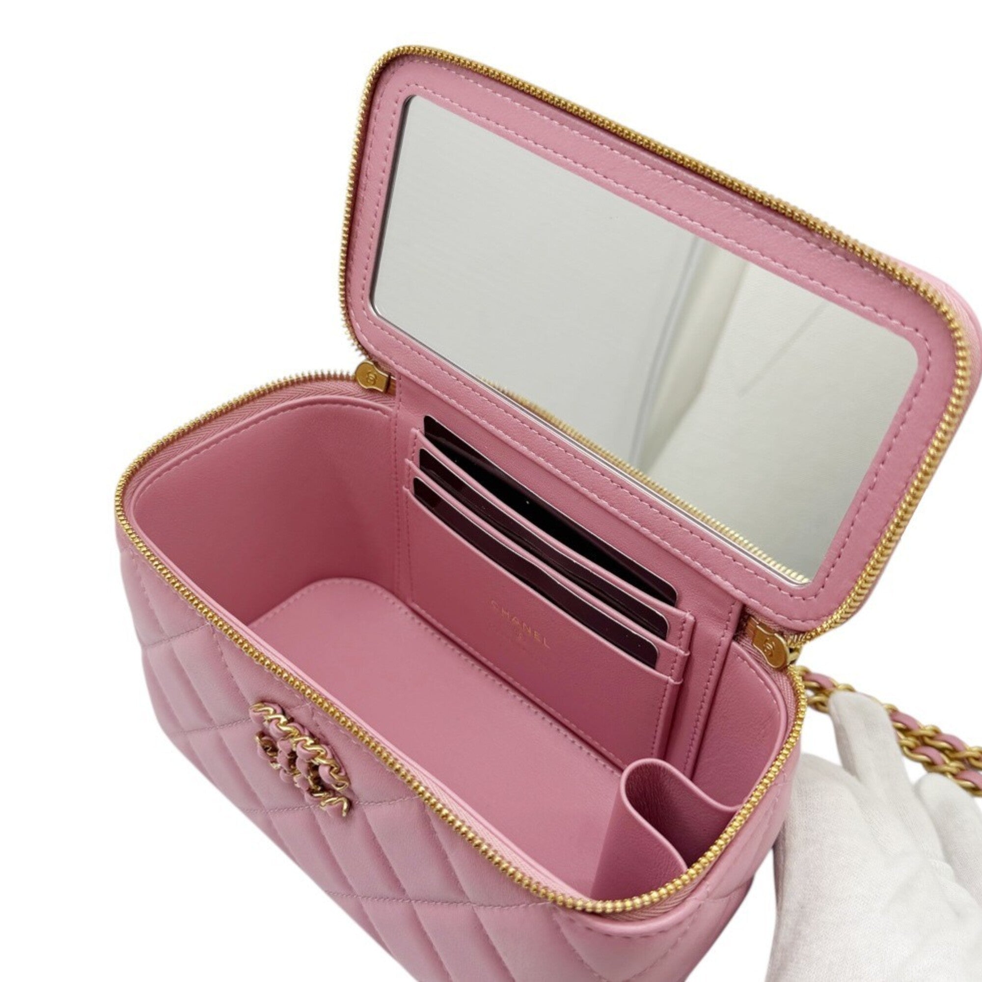 Chanel Pink Leather Handbag Shoulder Bag (Pre-Owned)