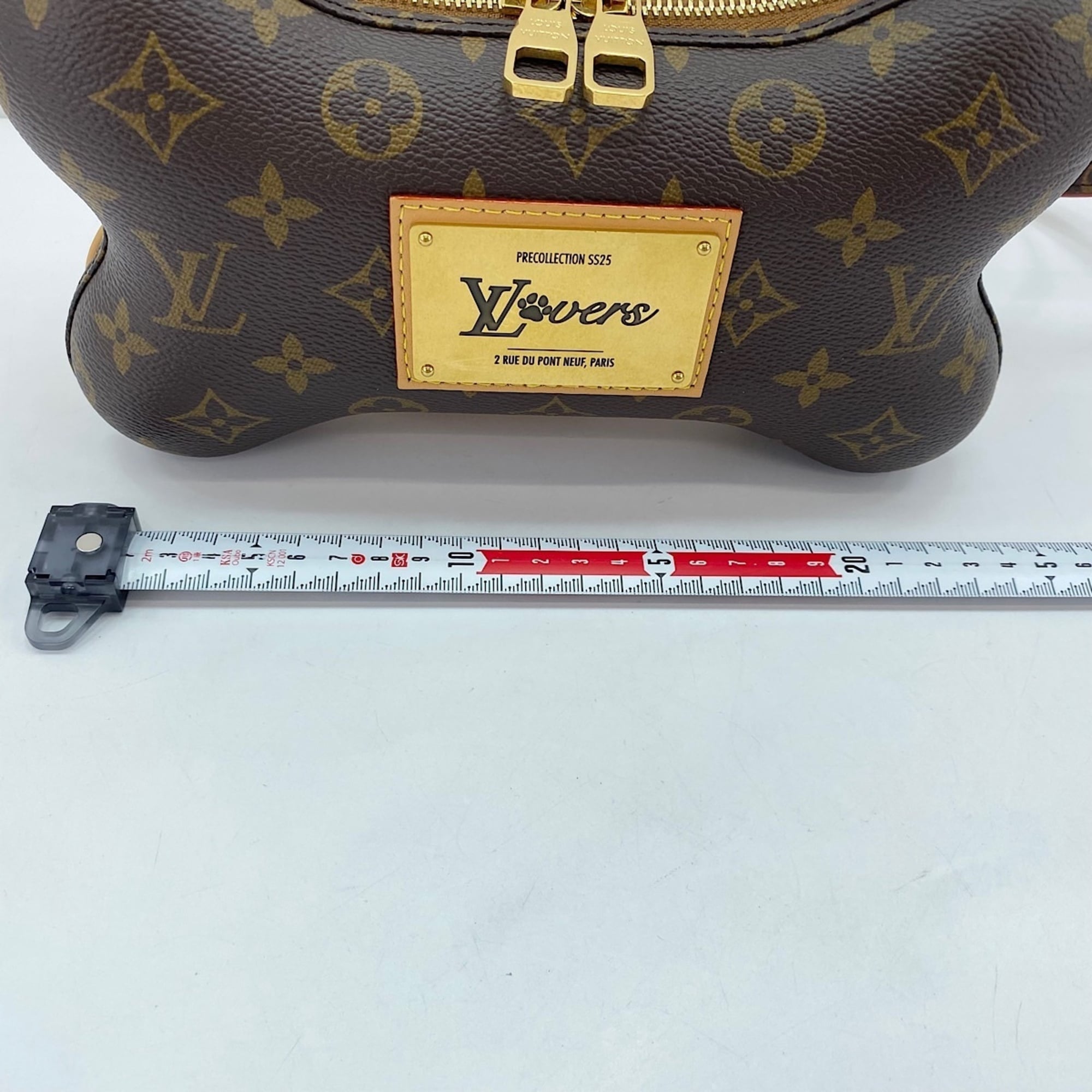 Louis Vuitton Brown Shoulder Bag (Pre-Owned)