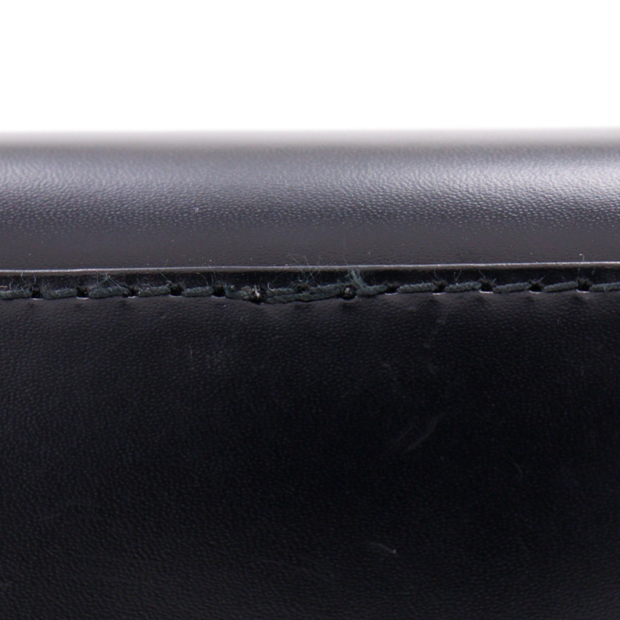 Salvatore Ferragamo Black Leather Handbag (Pre-Owned)