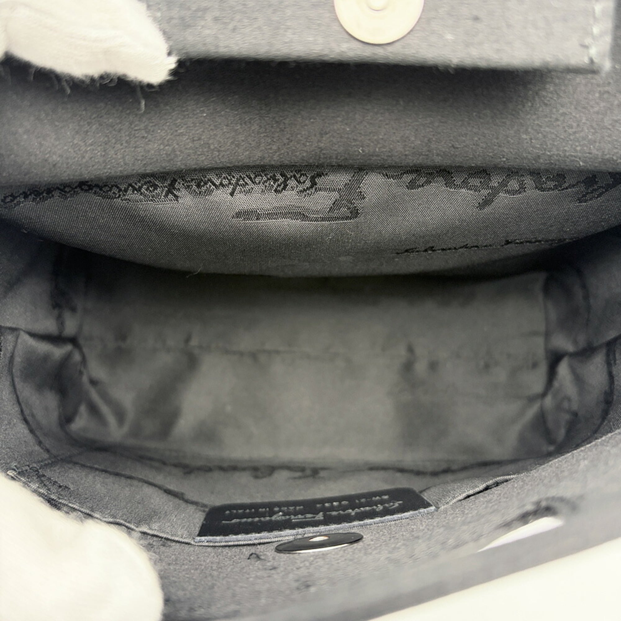 Salvatore Ferragamo Black Satin Shoulder Bag (Pre-Owned)