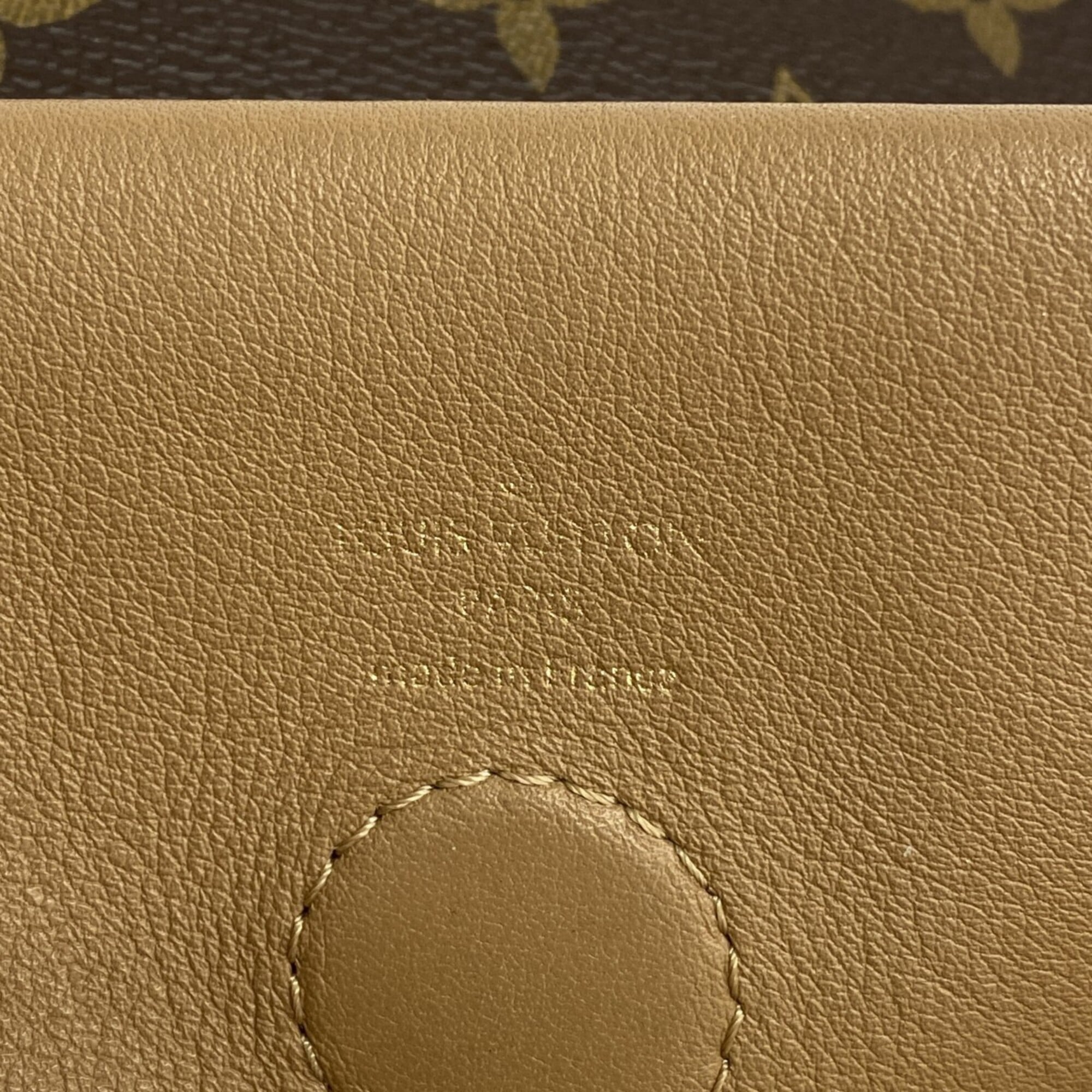 Louis Vuitton Brown Handbag (Pre-Owned)