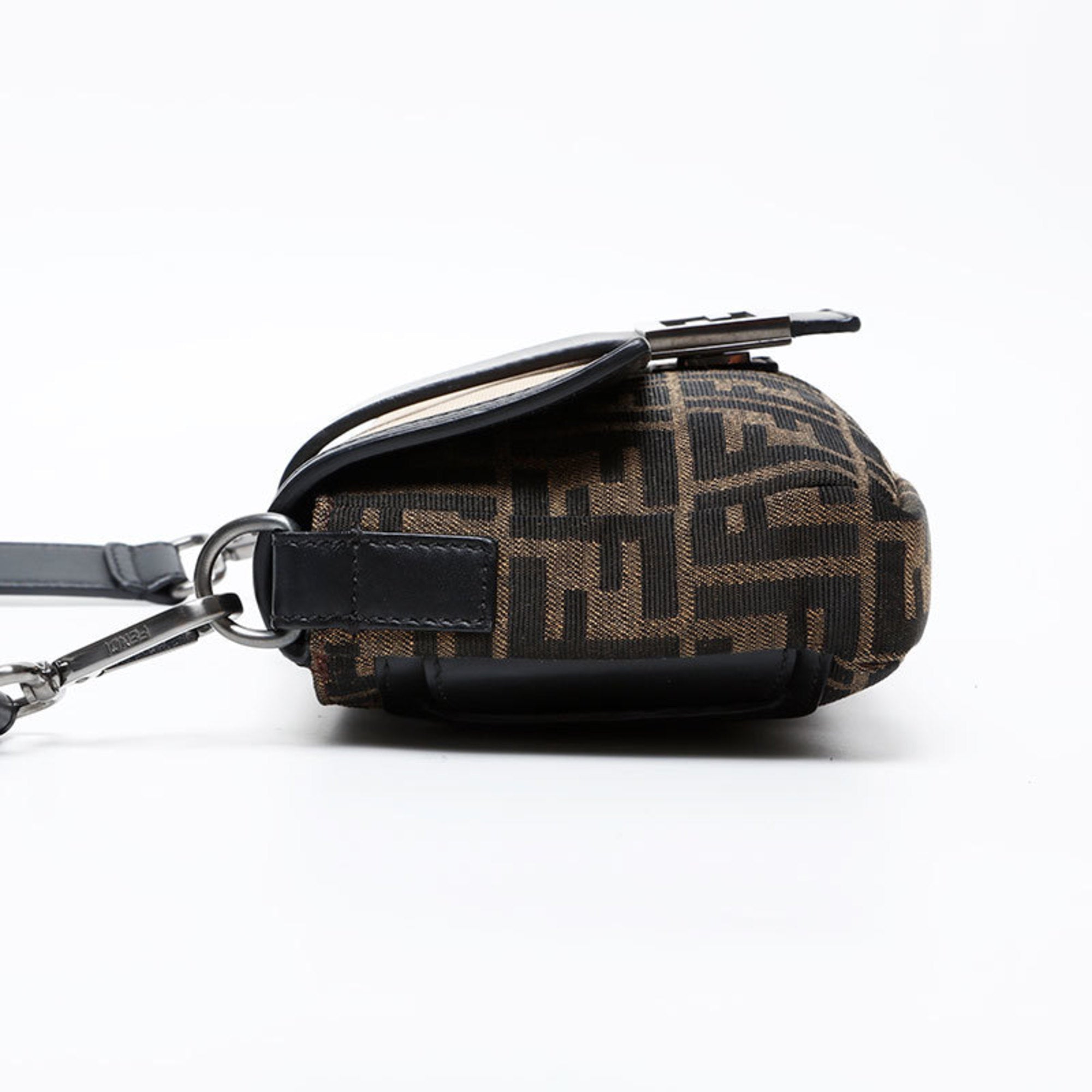 Fendi Zucca Brown Shoulder Bag (Pre-Owned)