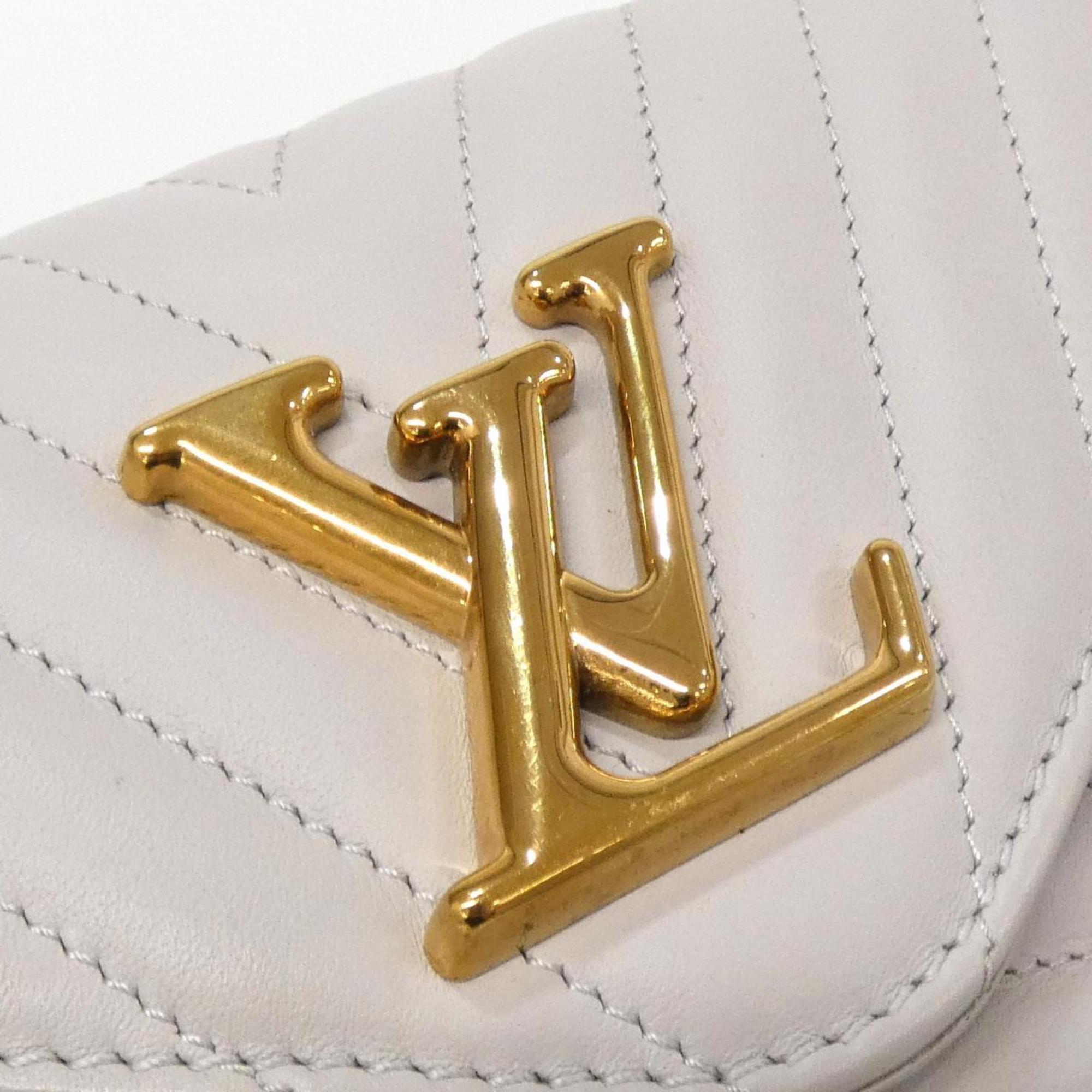 Louis Vuitton Beige Leather Pochette Shoulder Bag (Pre-Owned)