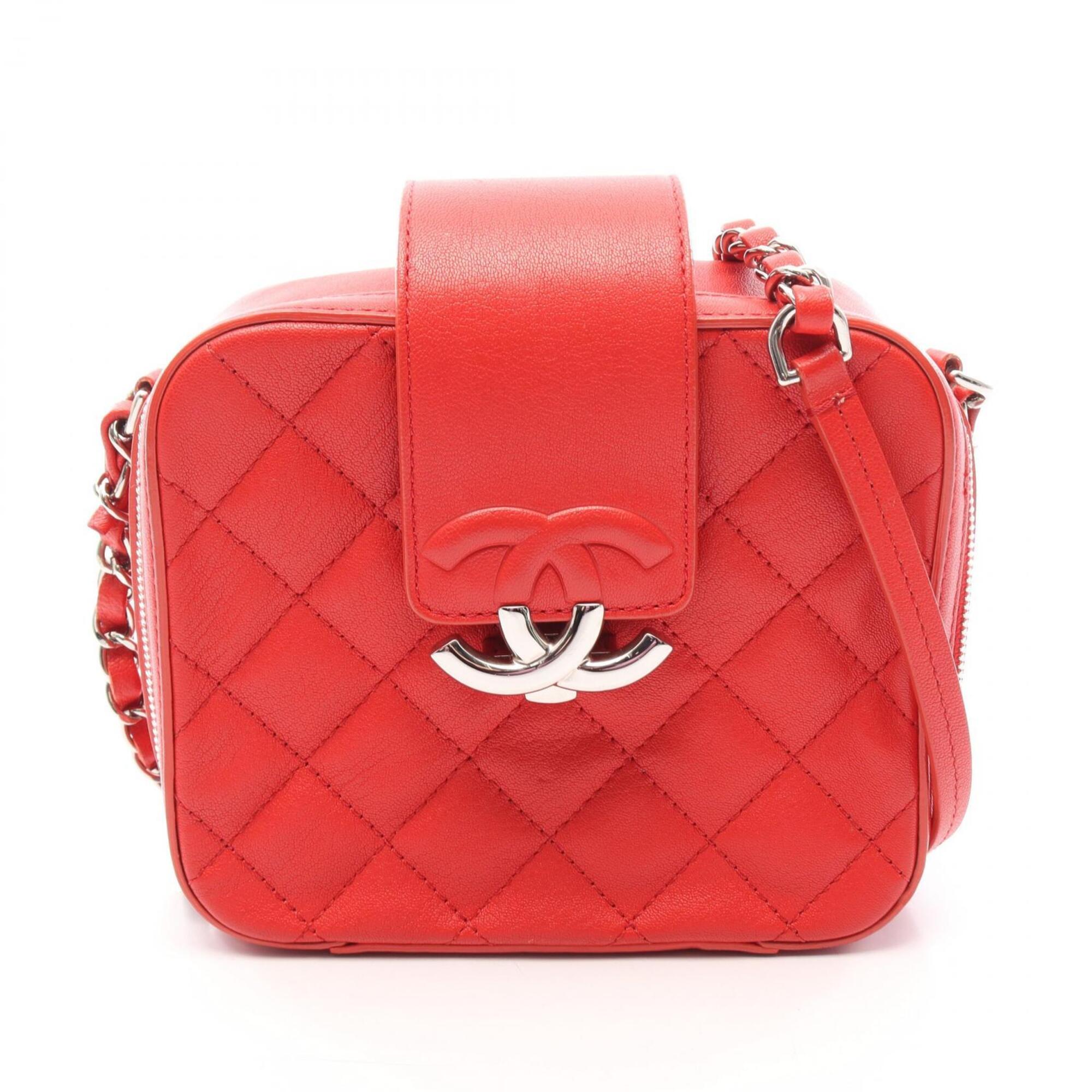Chanel Red Color Leather Handbag Shoulder Bag (Pre-Owned)