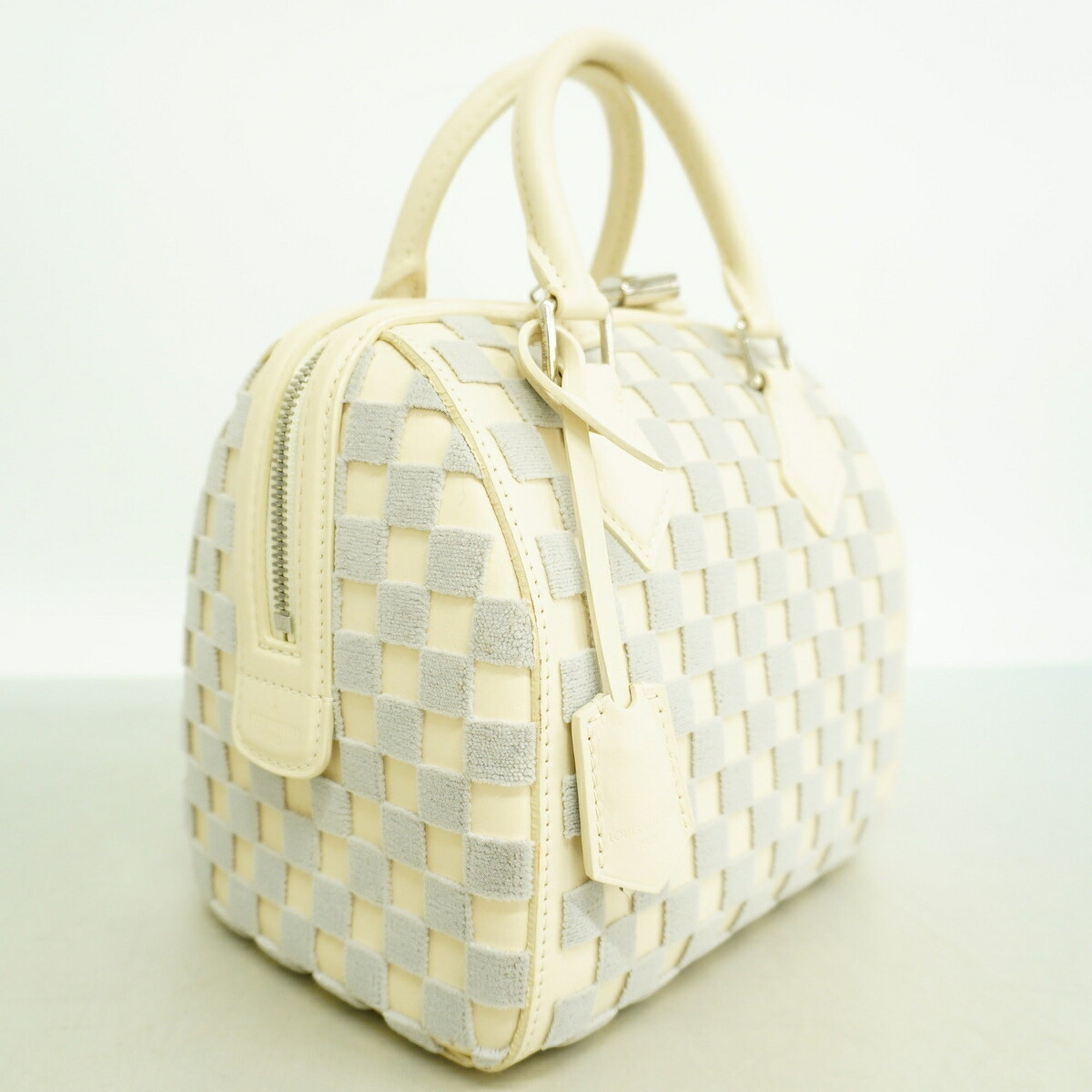 Louis Vuitton Gris Handbag (Pre-Owned)