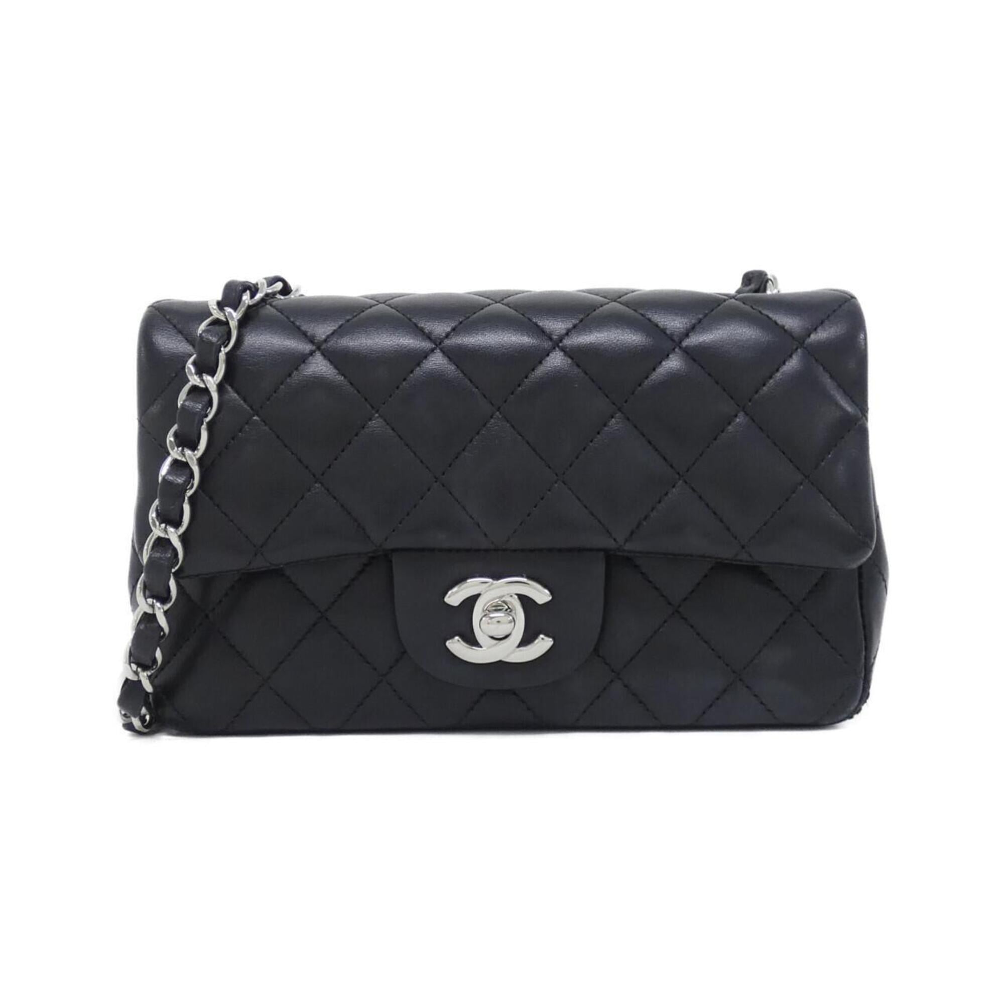 Chanel Black Leather Shoulder Bag (Pre-Owned)