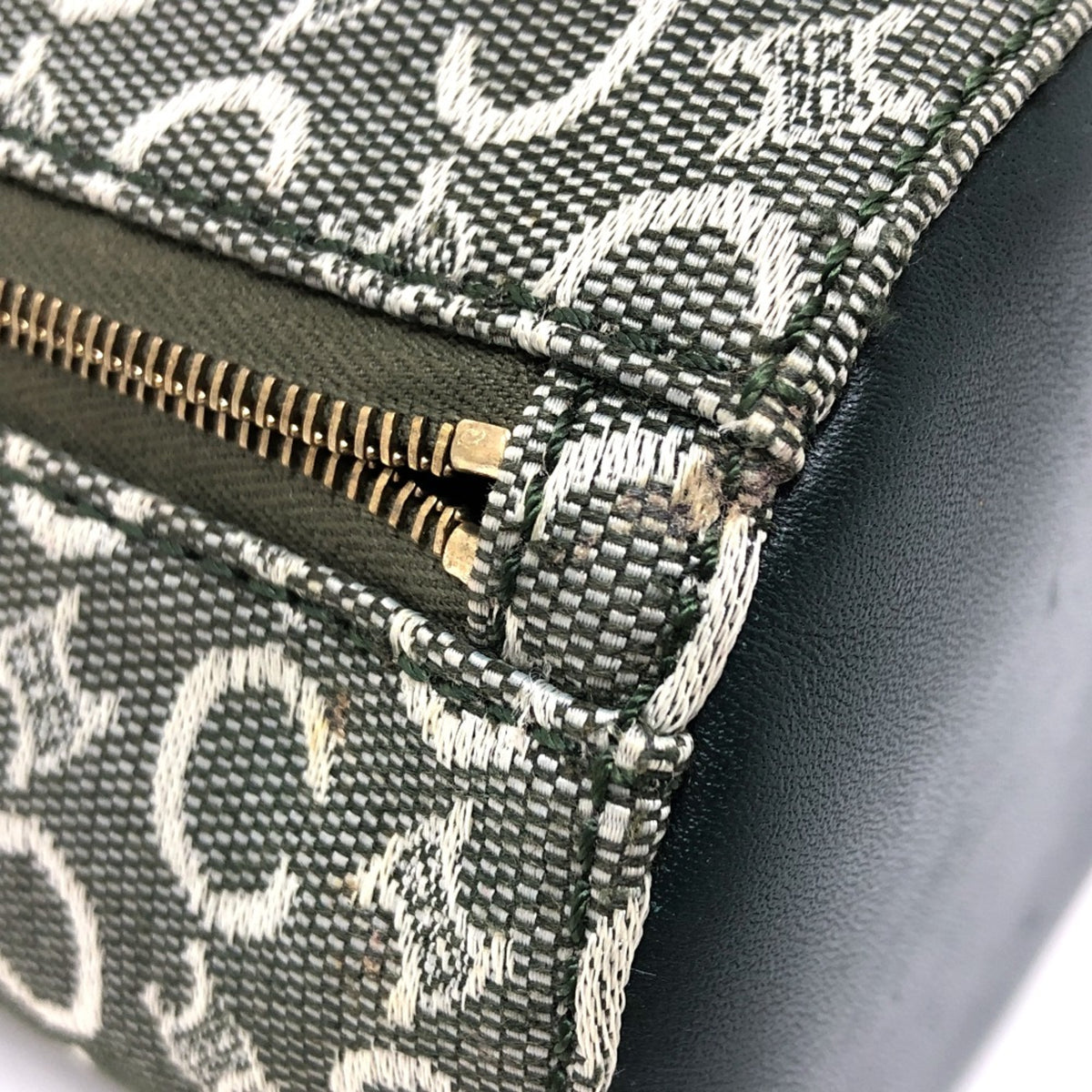 Celine Other Cloth Pouch (Pre-Owned)