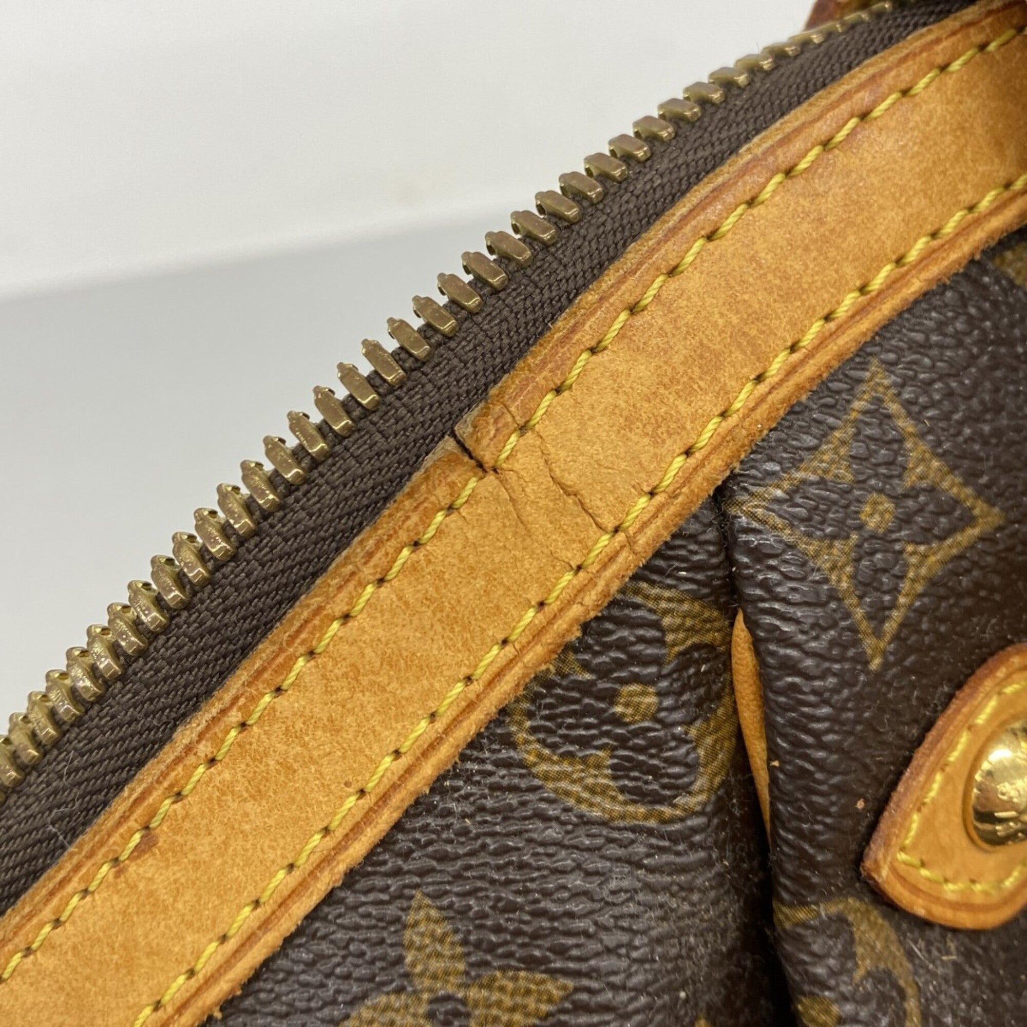 Louis Vuitton Brown Tote Bag (Pre-Owned)