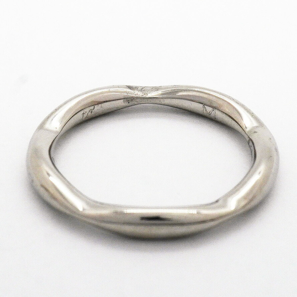 Chanel Platinum 950 Band Ring (Pre-Owned)